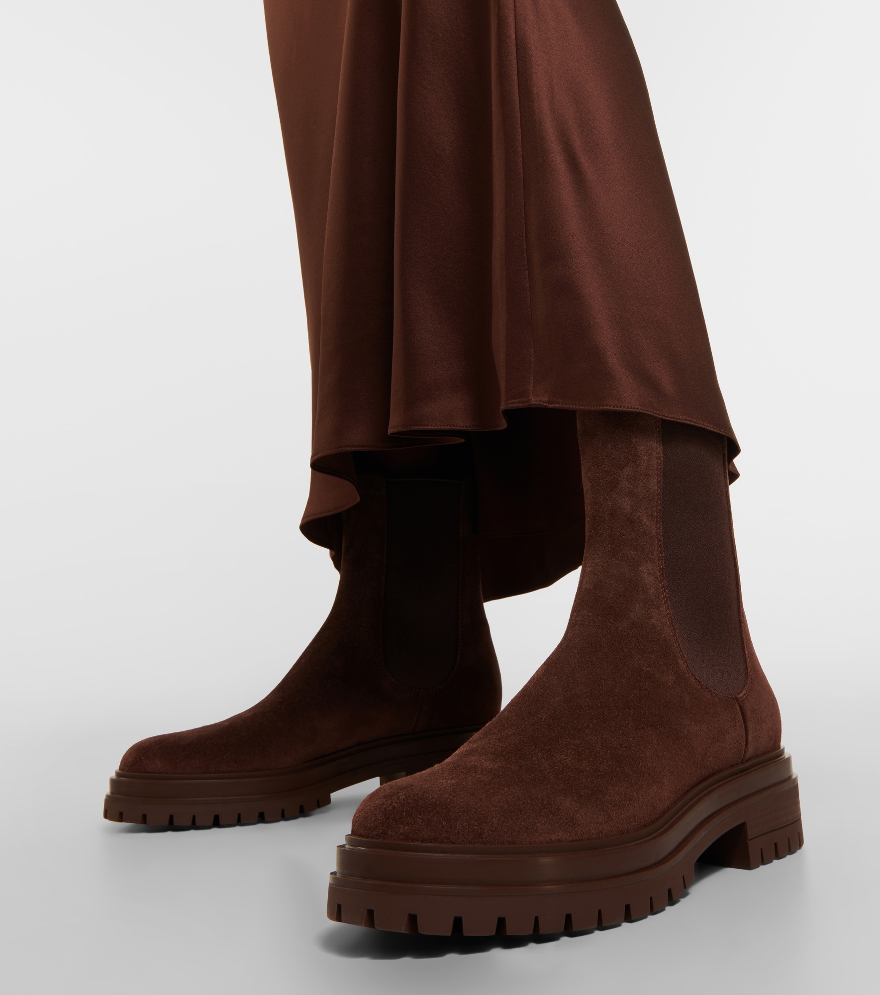 Chester suede Chelsea boots - 4