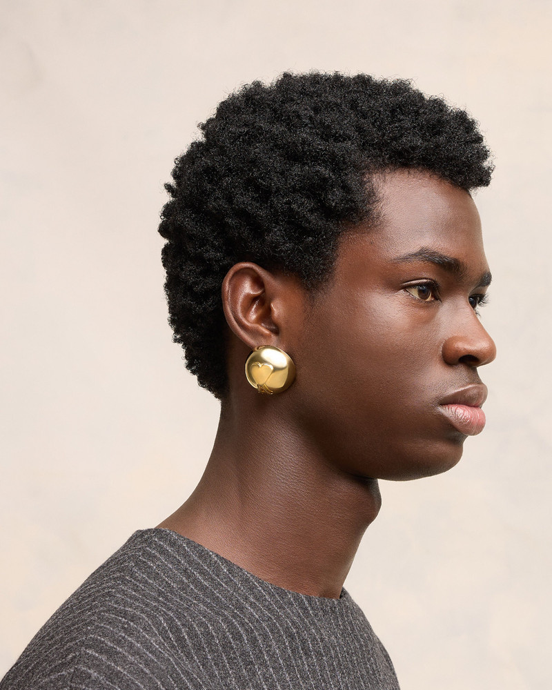 AMI Paris DOMED AMI DE COEUR EARRINGS outlook