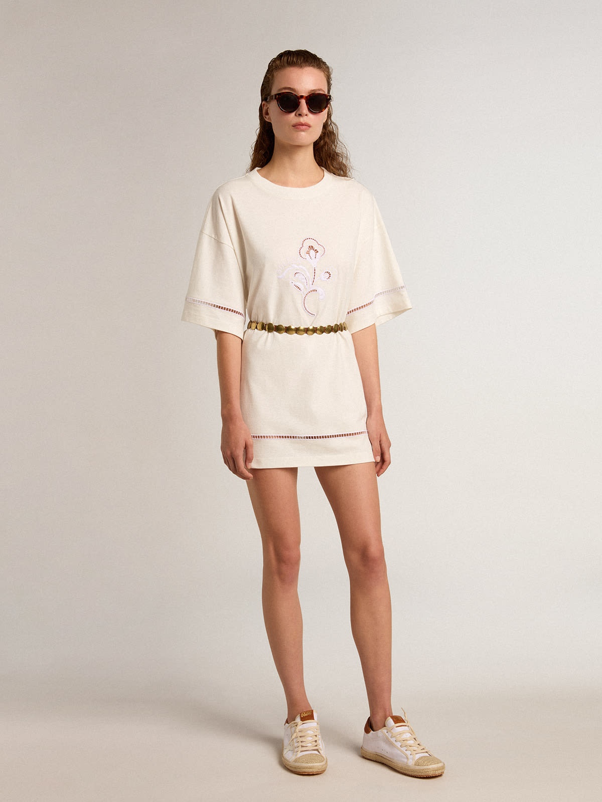 White sweatshirt dress with hood and Golden patch
