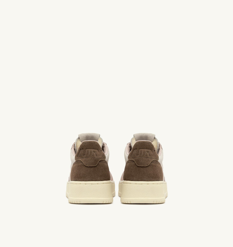 MEDALIST LOW TRICOLOR SNEAKERS IN POWDER AND EBONY SUEDE 3