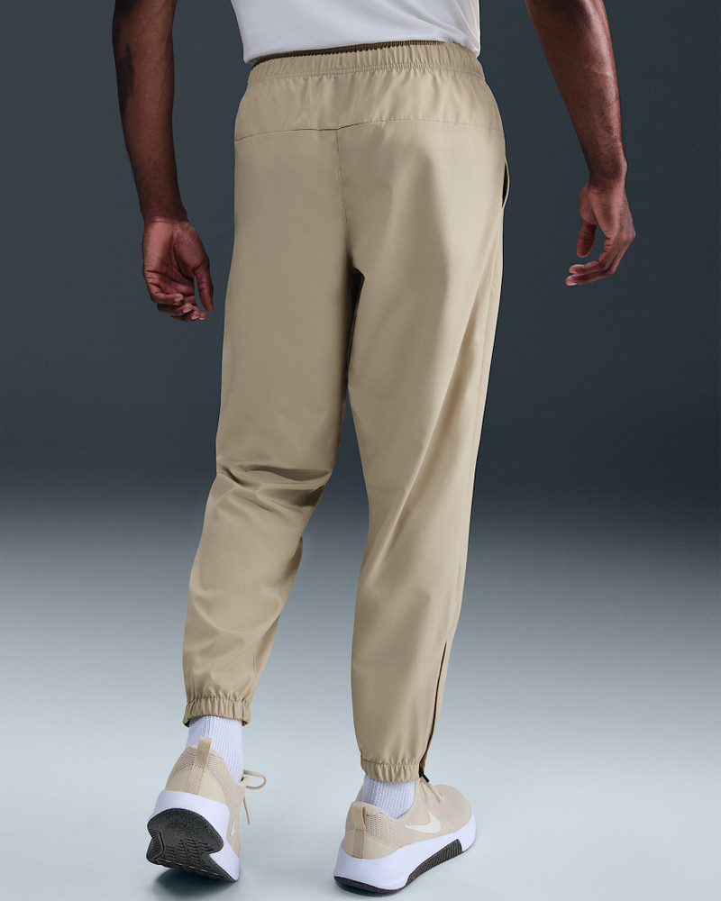 Nike Form Men's Dri-FIT Tapered Versatile Pants 3