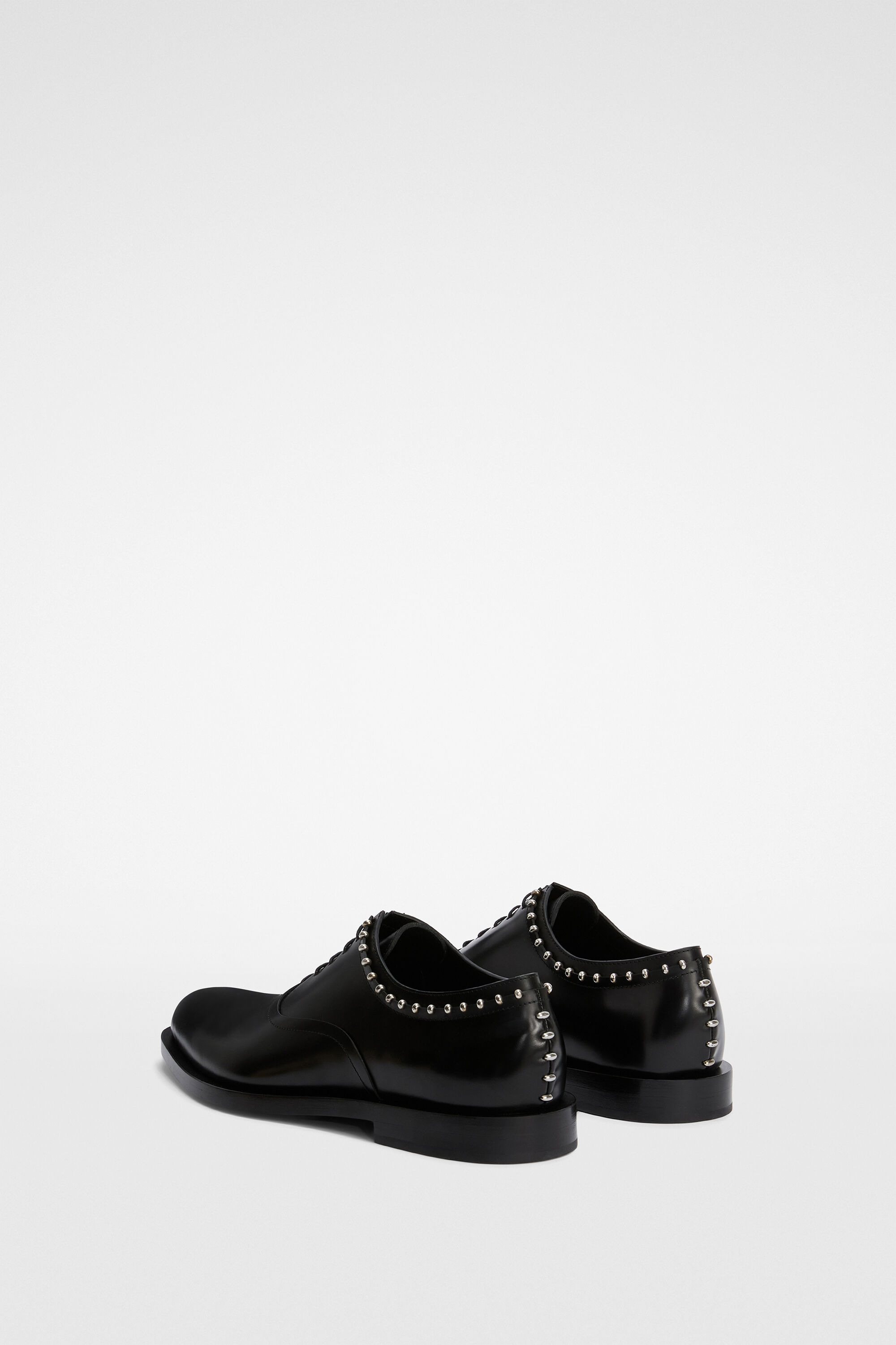 Lace-Up Shoe - 6