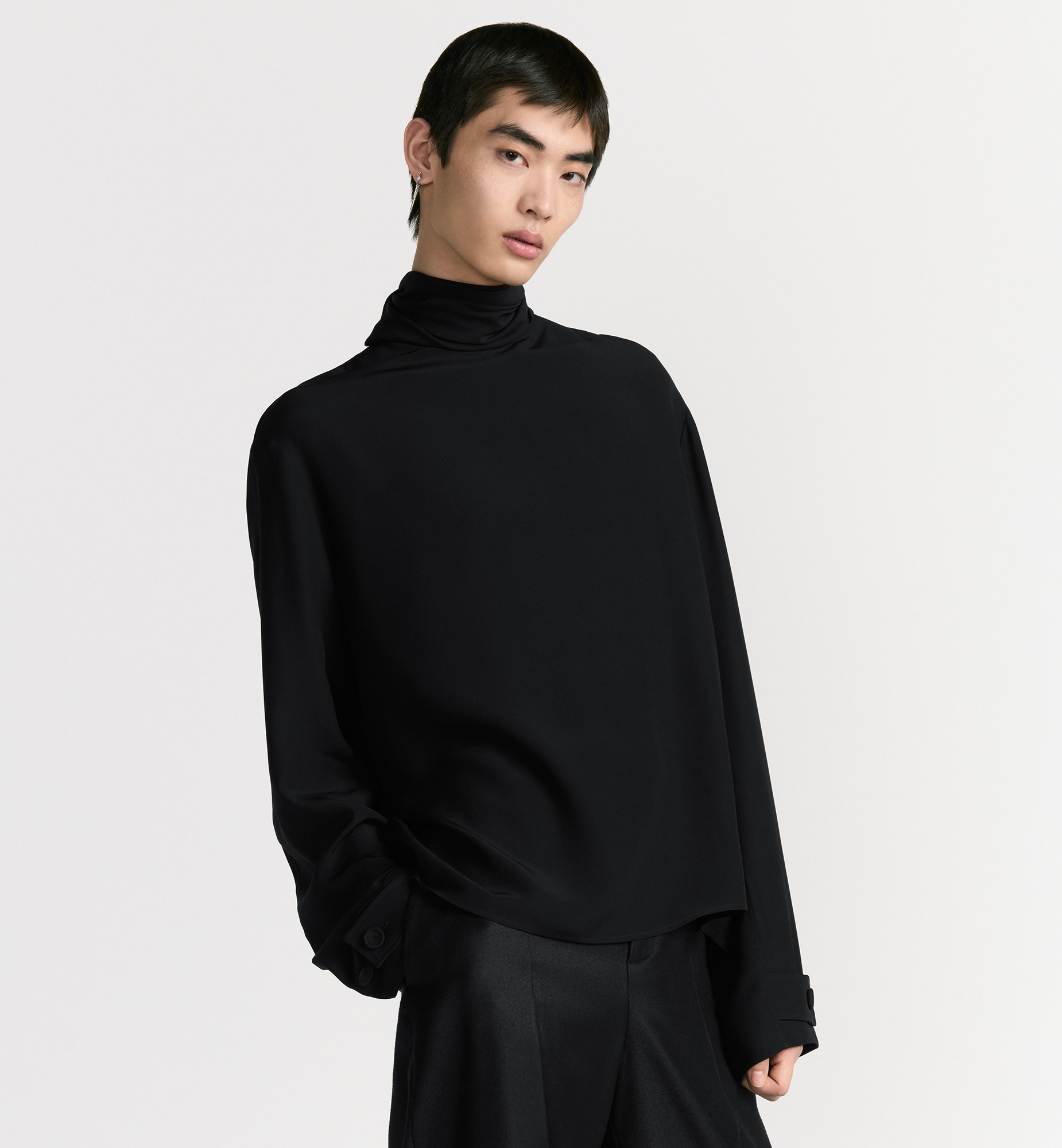 Shirt with Ascot on the Back - 2