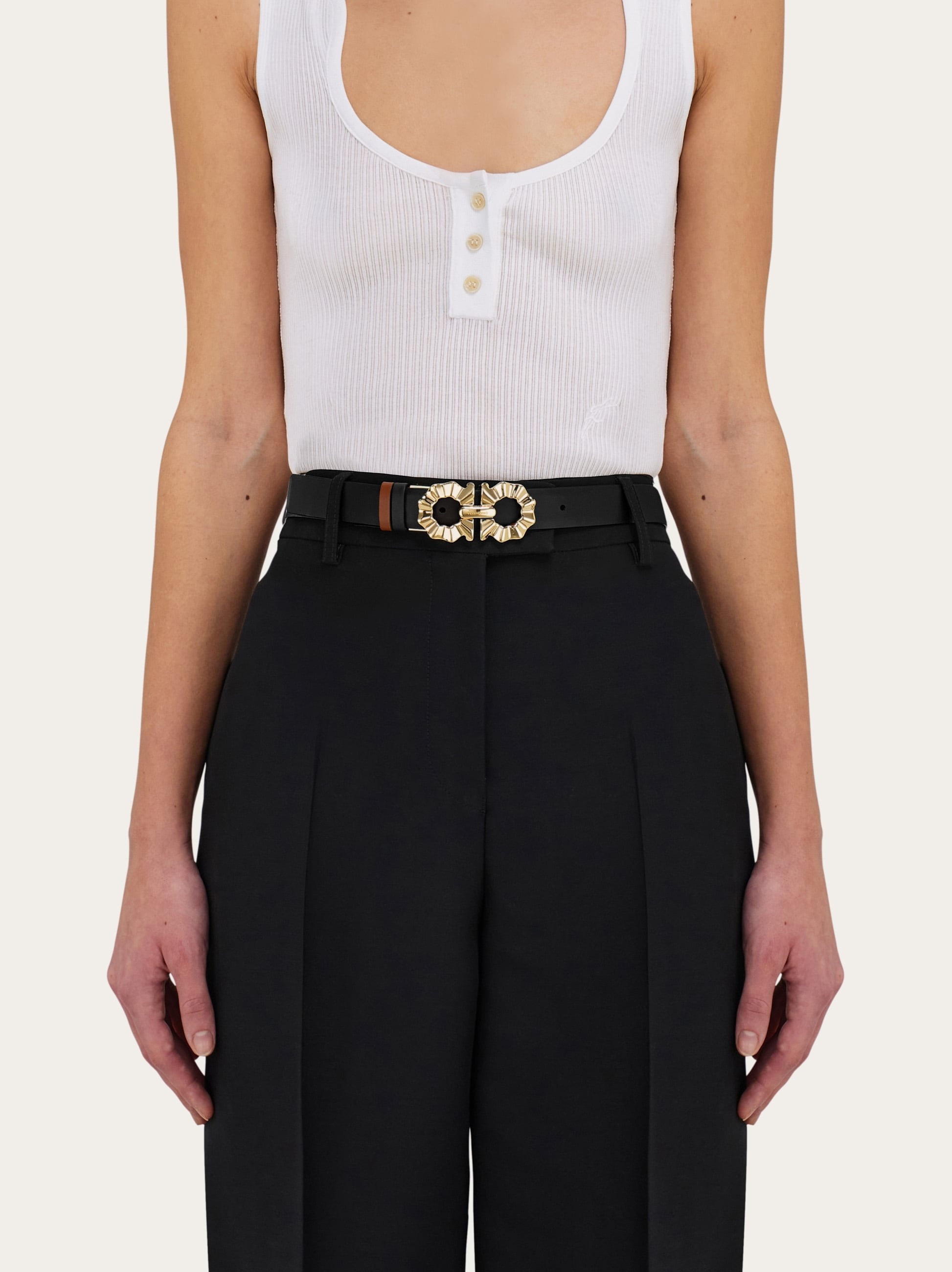 Reversible and adjustable belt with shaped Gancini - 4