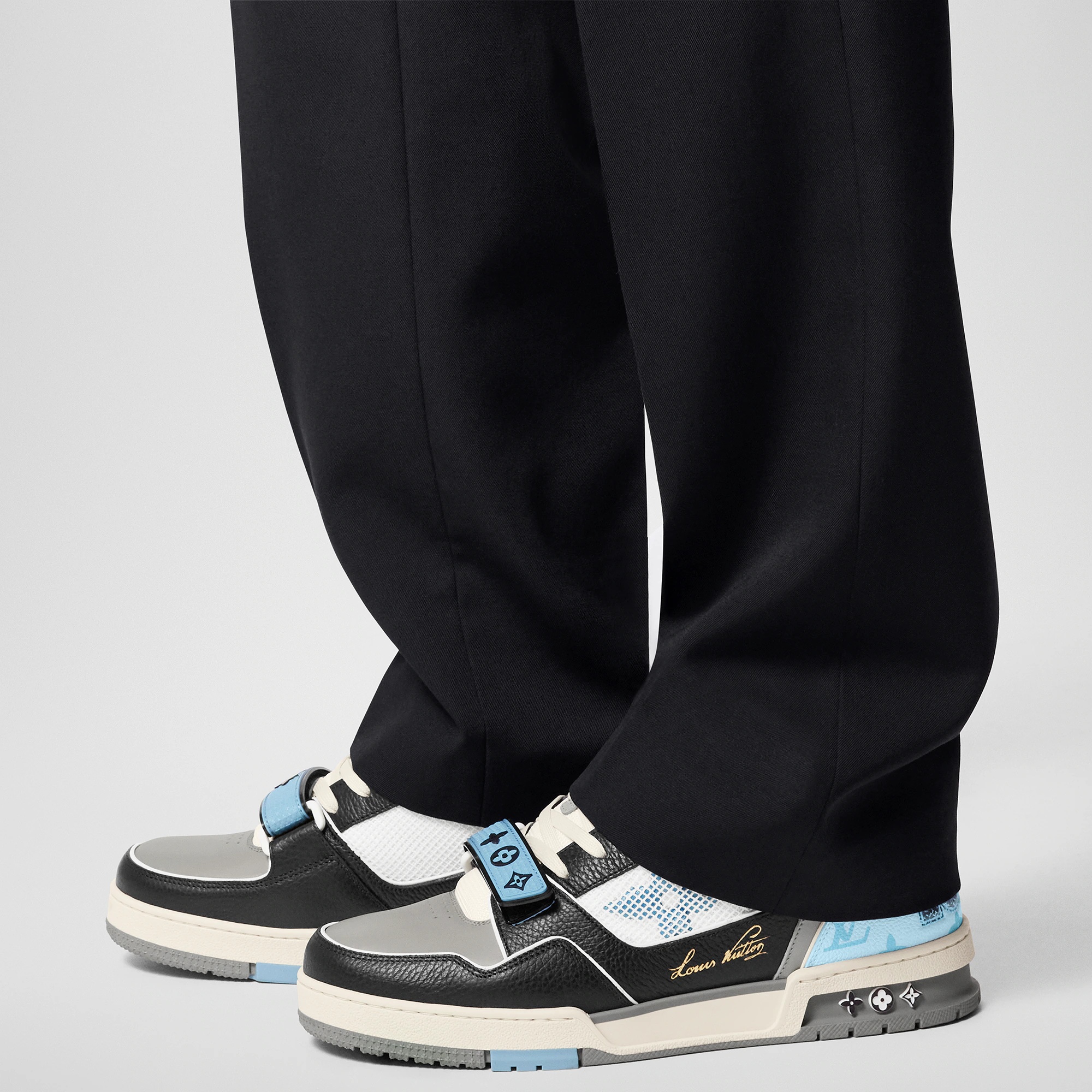 LV Trainer Sneaker - 6