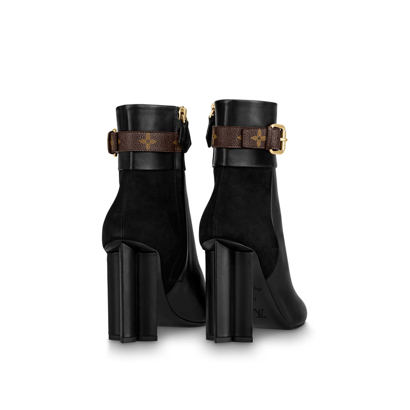 Silhouette Ankle Boot 4