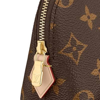 Louis Vuitton Cosmetic Pouch outlook