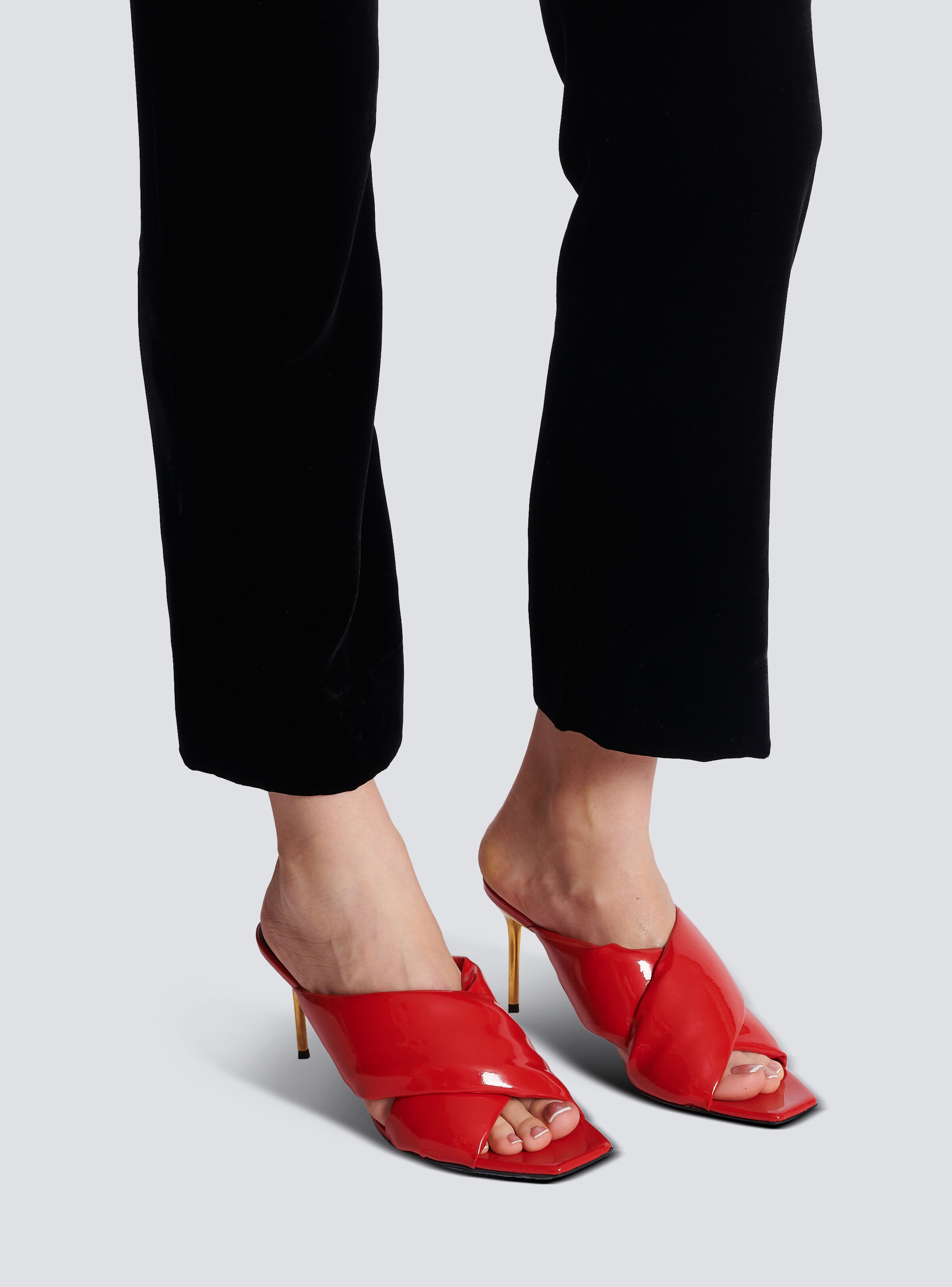 Uma mules in patent leather - 8