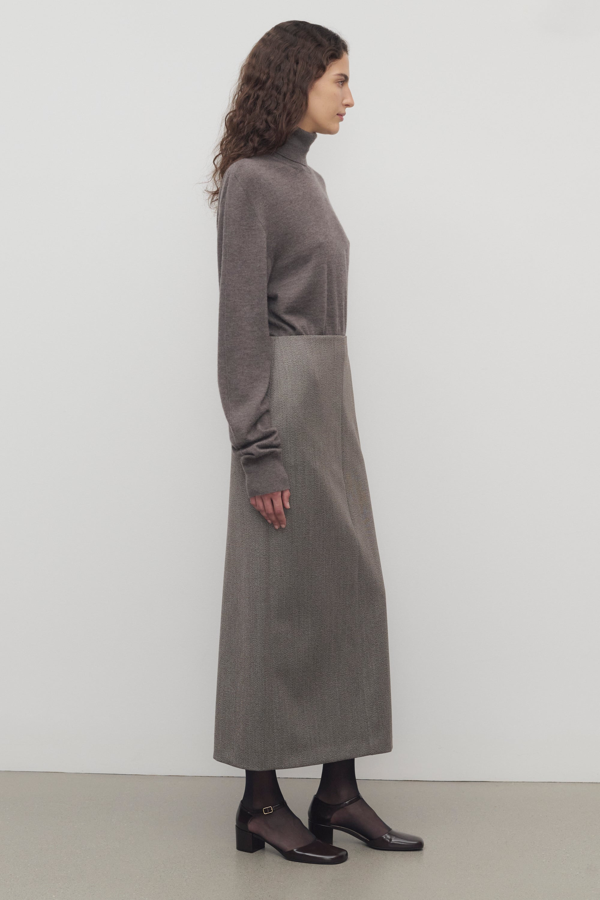 Nythera Skirt in Virgin Wool - 4