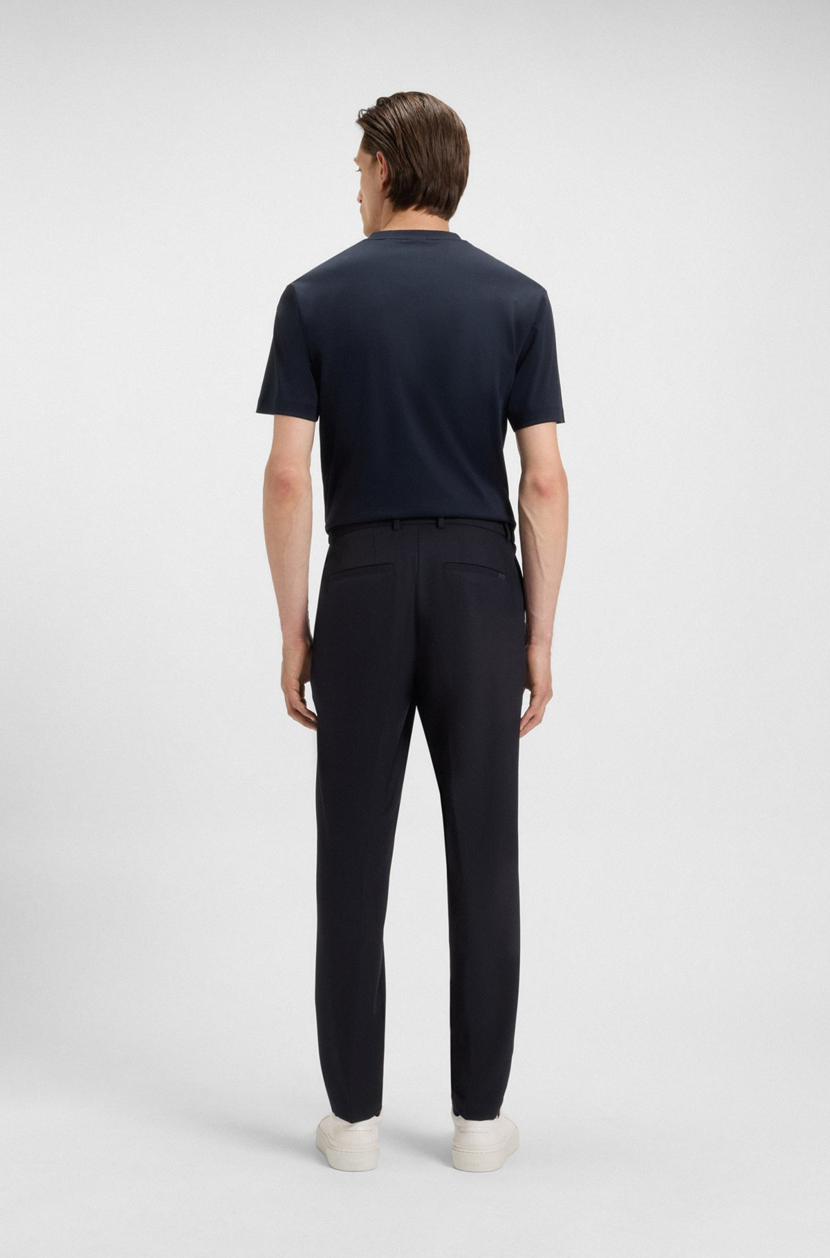 SLIM-FIT SUIT IN MICRO-PATTERNED STRETCH FABRIC - 4