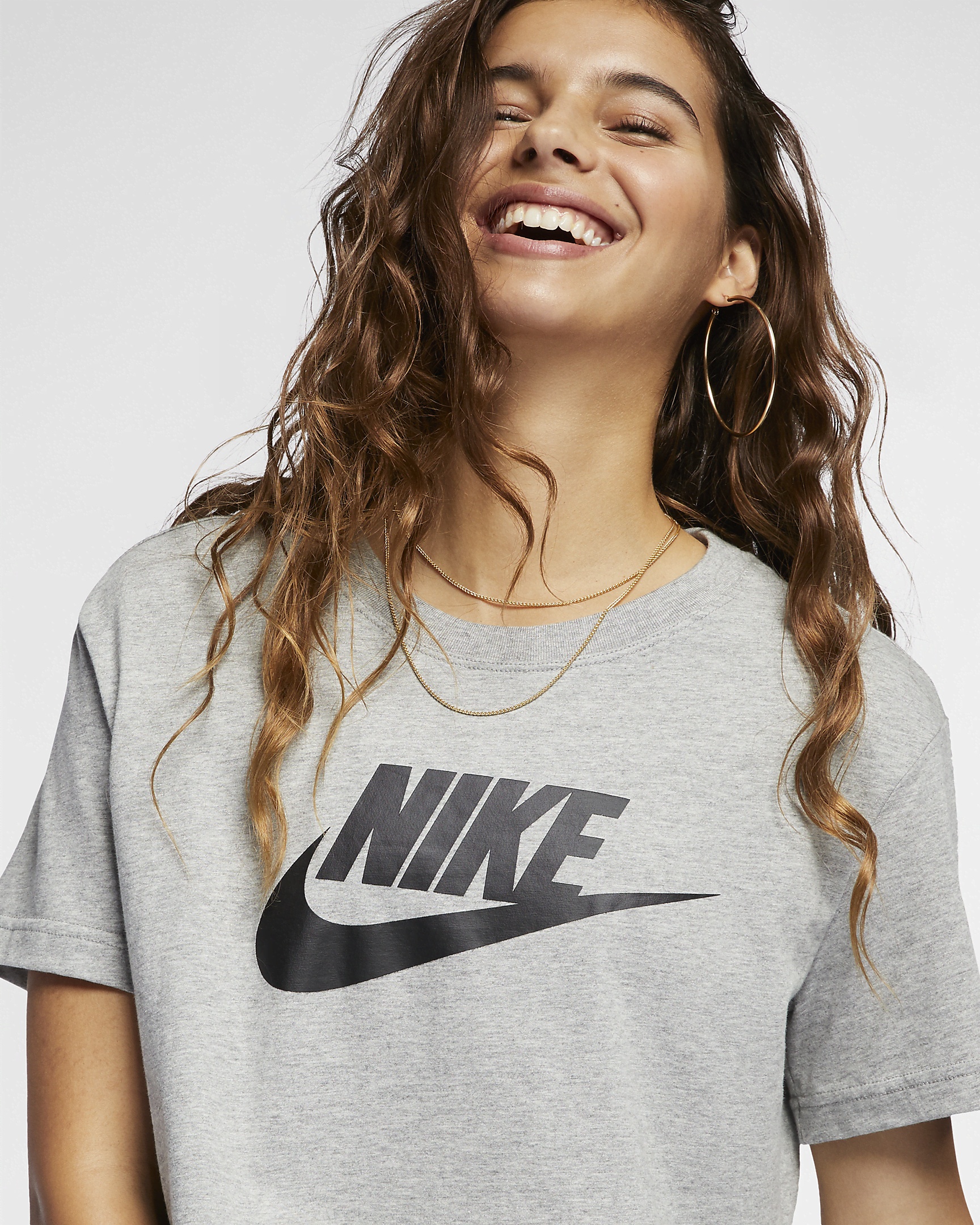 Nike Sportswear Essential Women's Cropped Logo T-Shirt - 3