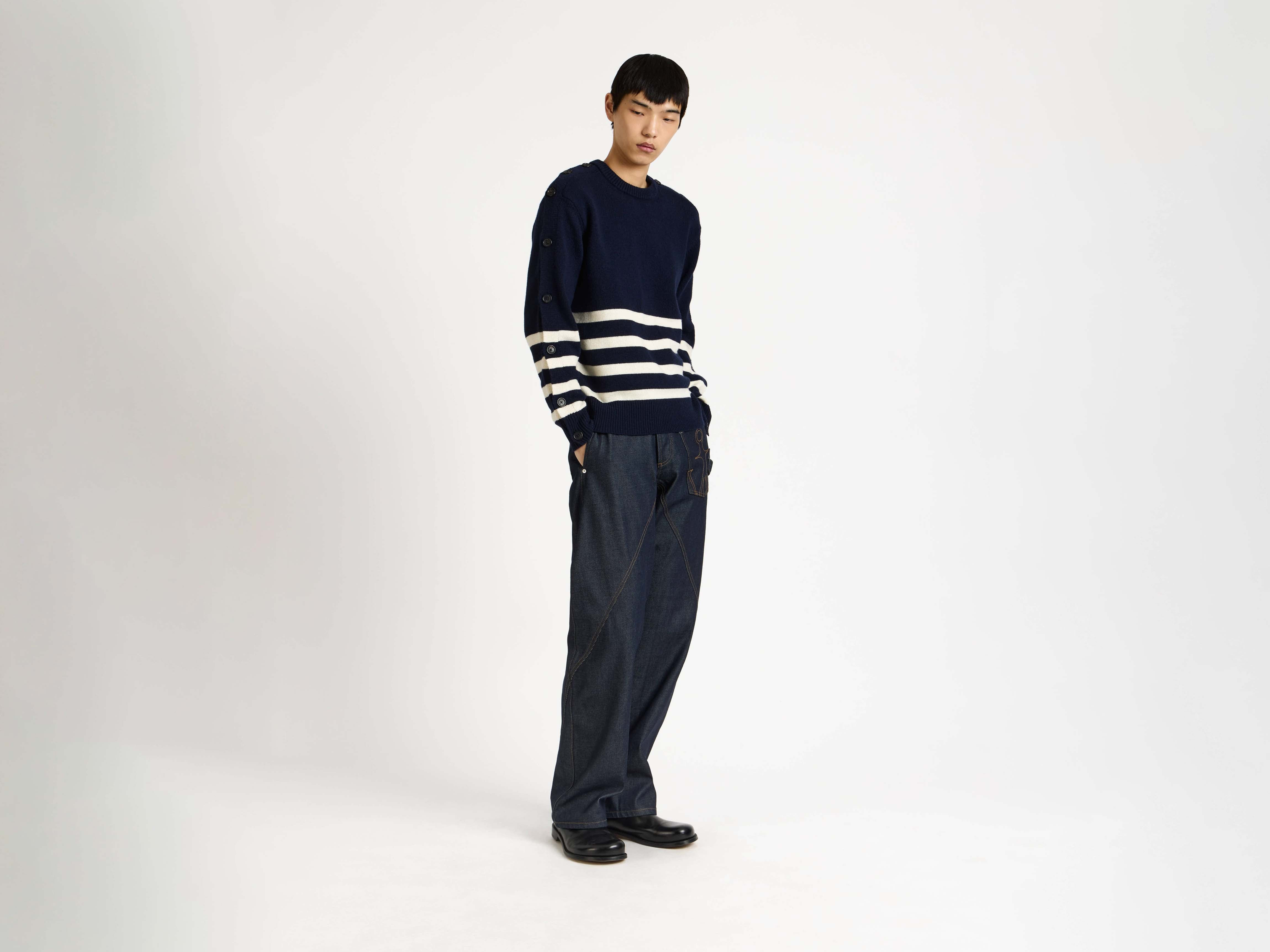 BUTTONED SLEEVE BRETON JUMPER IN NAVY - 2