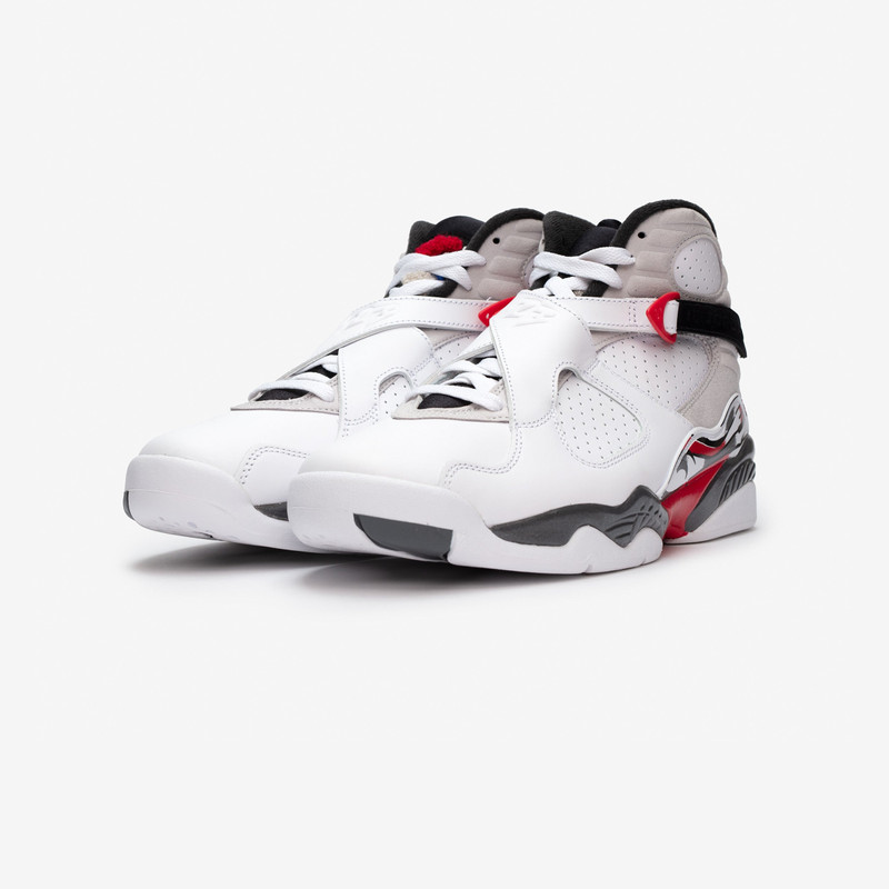 Jordan Air Jordan 8 Retro "Bugs Bunny" outlook