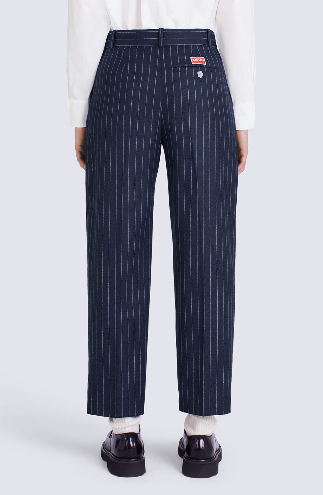 Cropped tailored striped trousers - 5