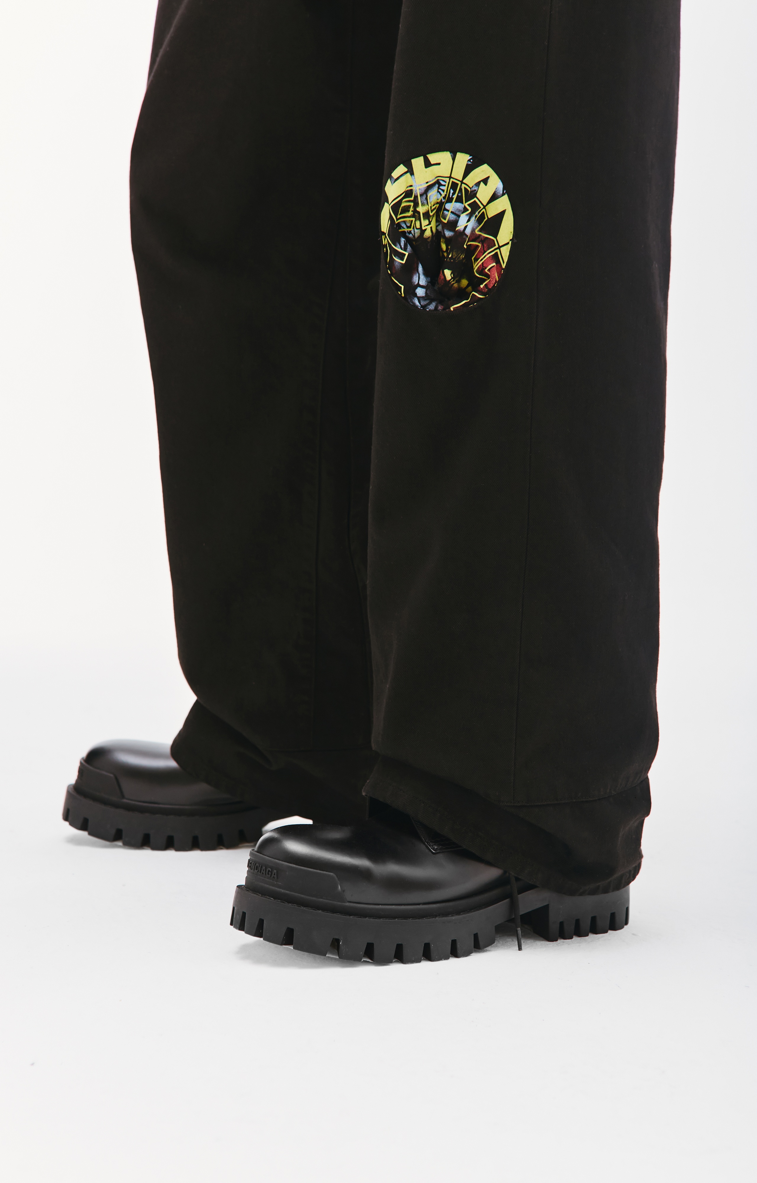 BLACK GRAPHIC PRINT JEANS - 5