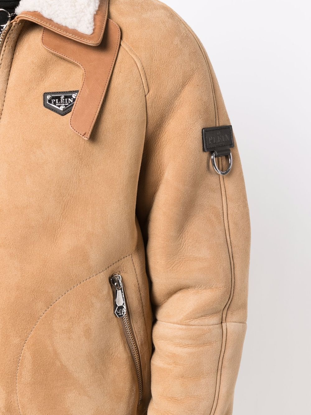 logo-plaque shearling jacket - 5