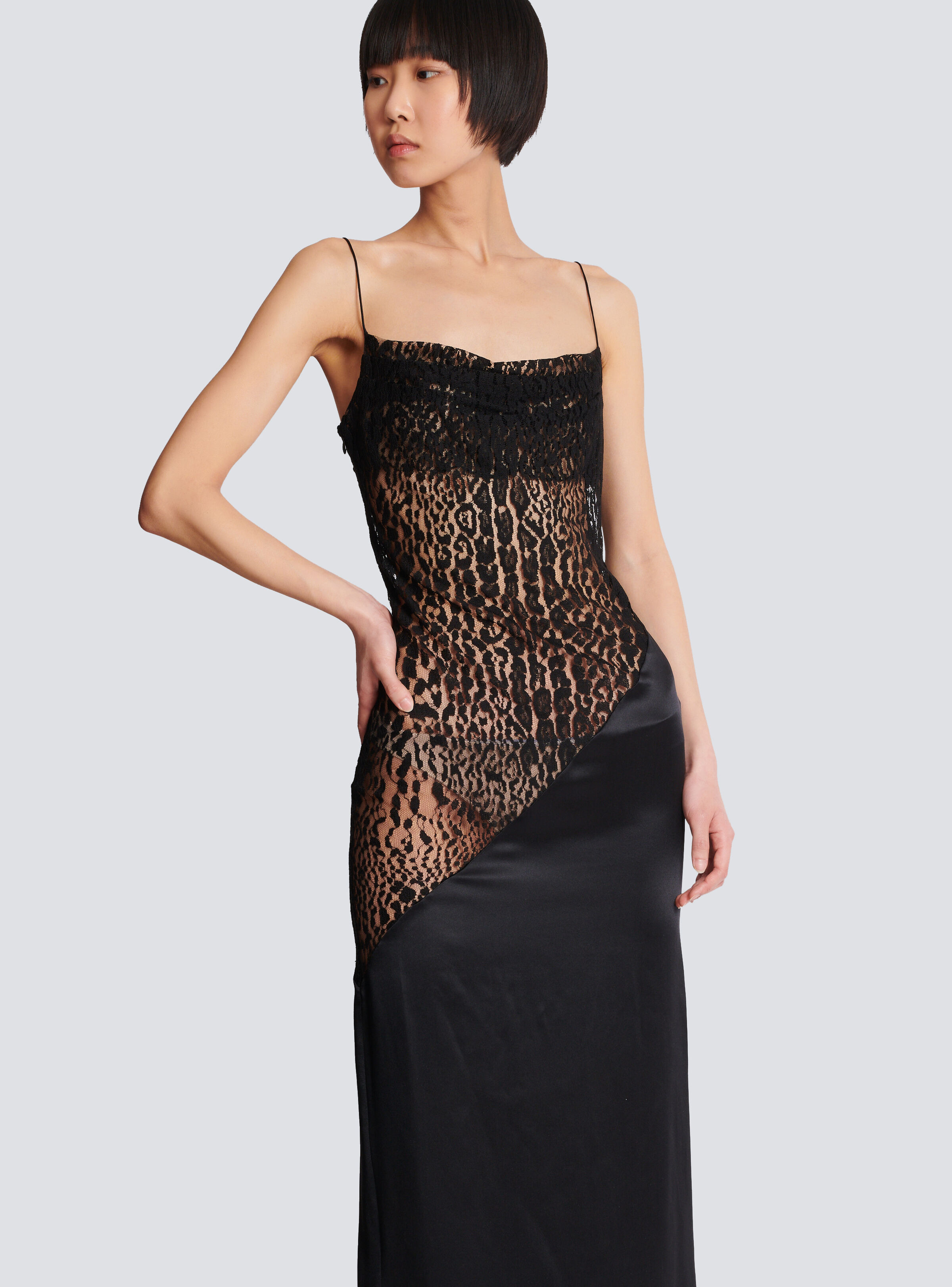 Flowing spaghetti strap dress - 6