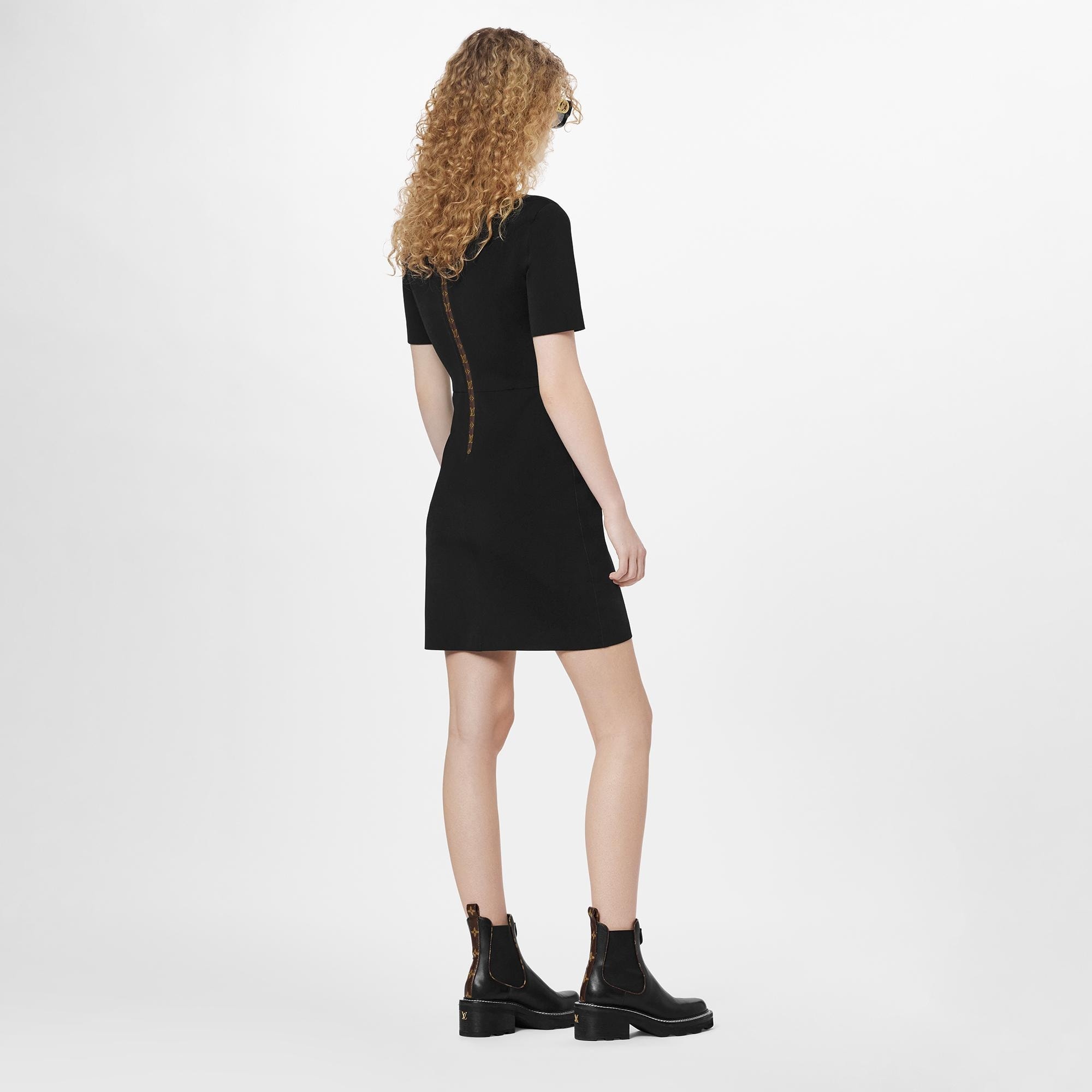 Short Sleeved High Neck Fitted Dress - 3