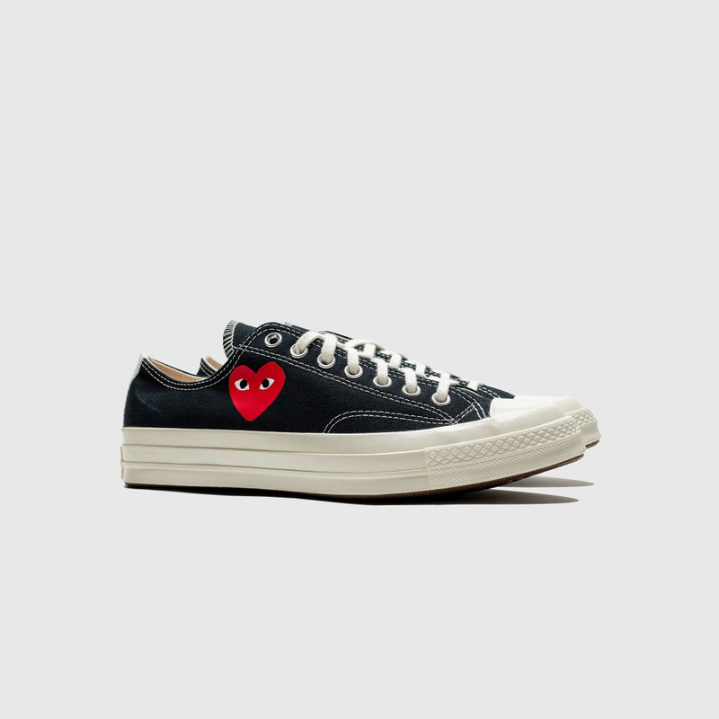 Comme des Garçons PLAY CHUCK TAYLOR ALL-STAR '70 LOW "BLACK SINGLE HEART" outlook