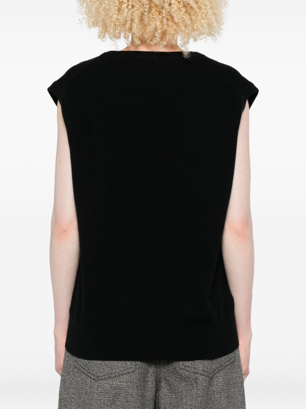 V-neck sleeveless knitted vest - 4