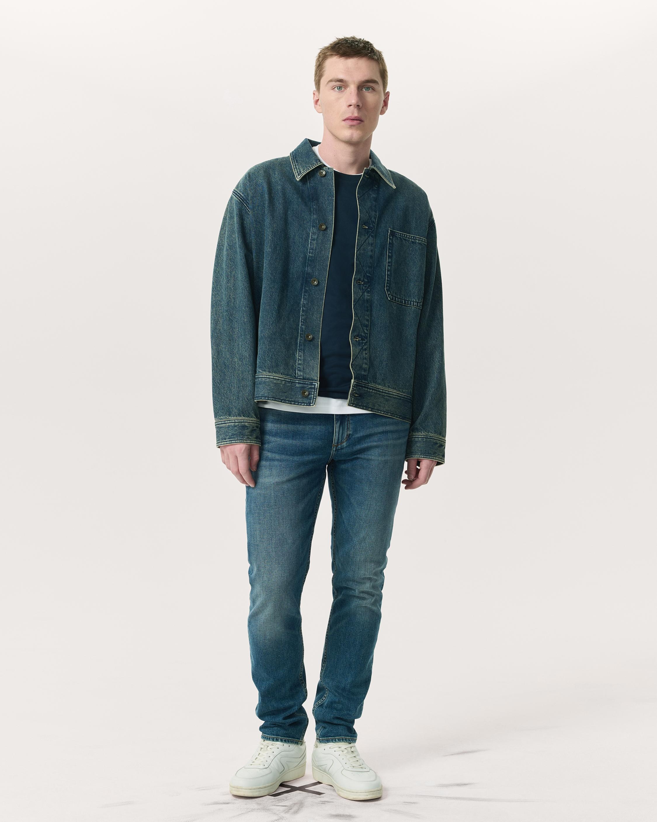 Fit 2 - Jared
Slim Fit Medium Indigo Authentic Stretch Jean - 2