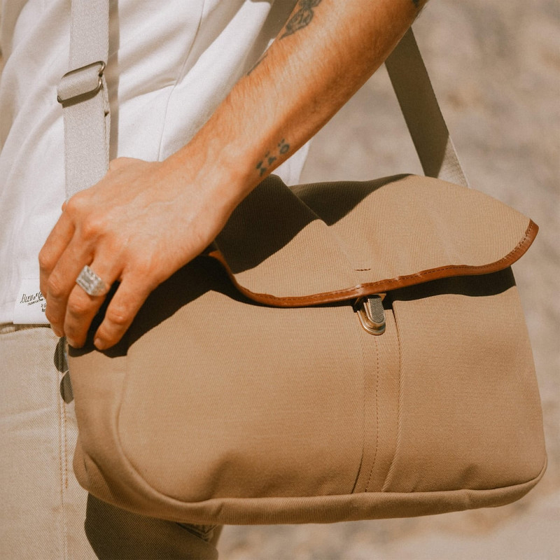 LÉON MESSENGER BAG - CAMEL 6