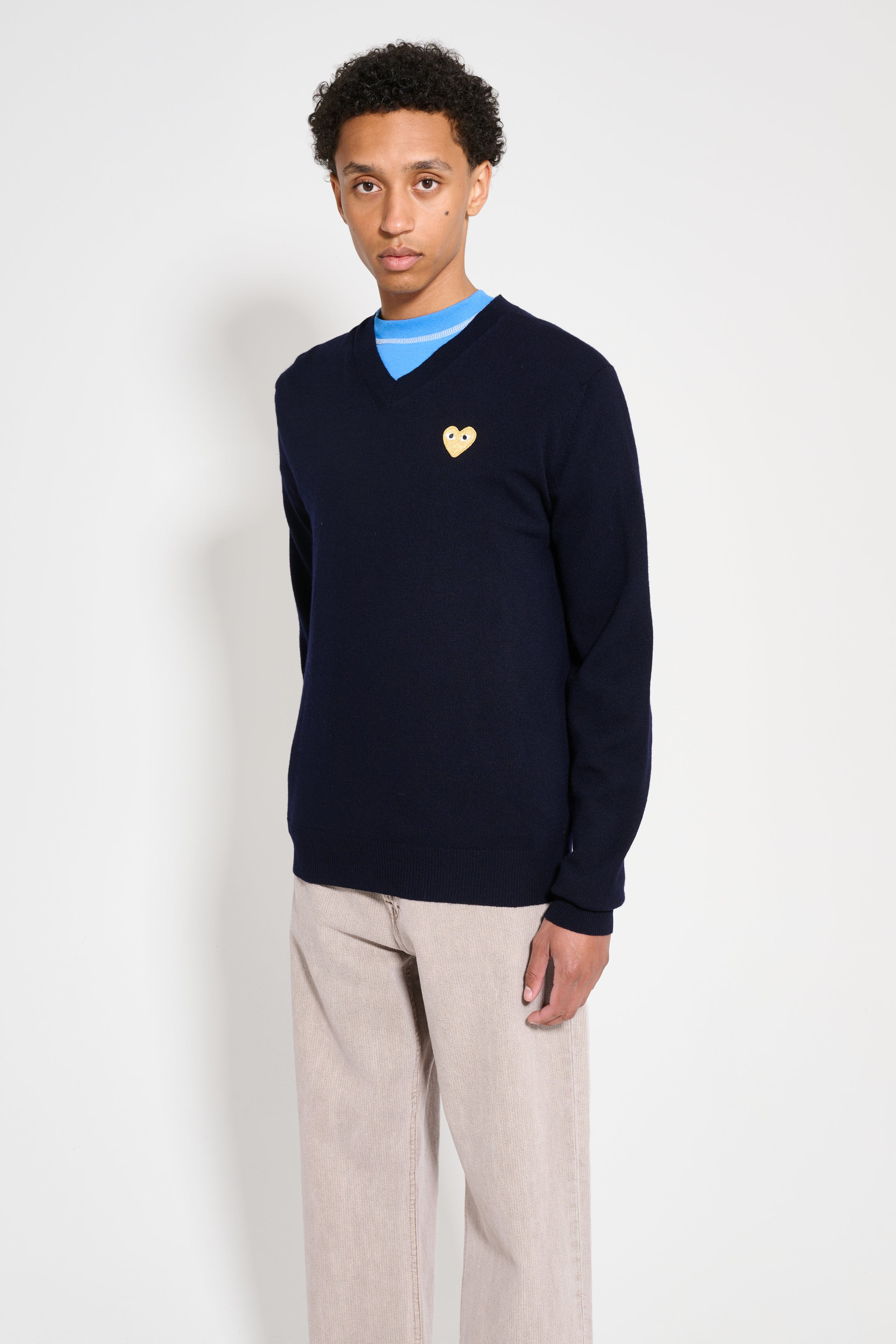 COMME DES GARÇONS PLAY SMALL HEART KNITTED V-NECK PULLOVER NAVY - 2