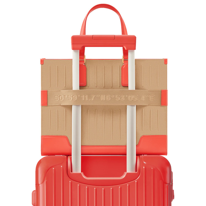 Never Still Tote Medium 5