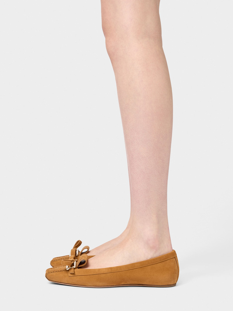 Roger Vivier Trompette Ballerinas in suede outlook