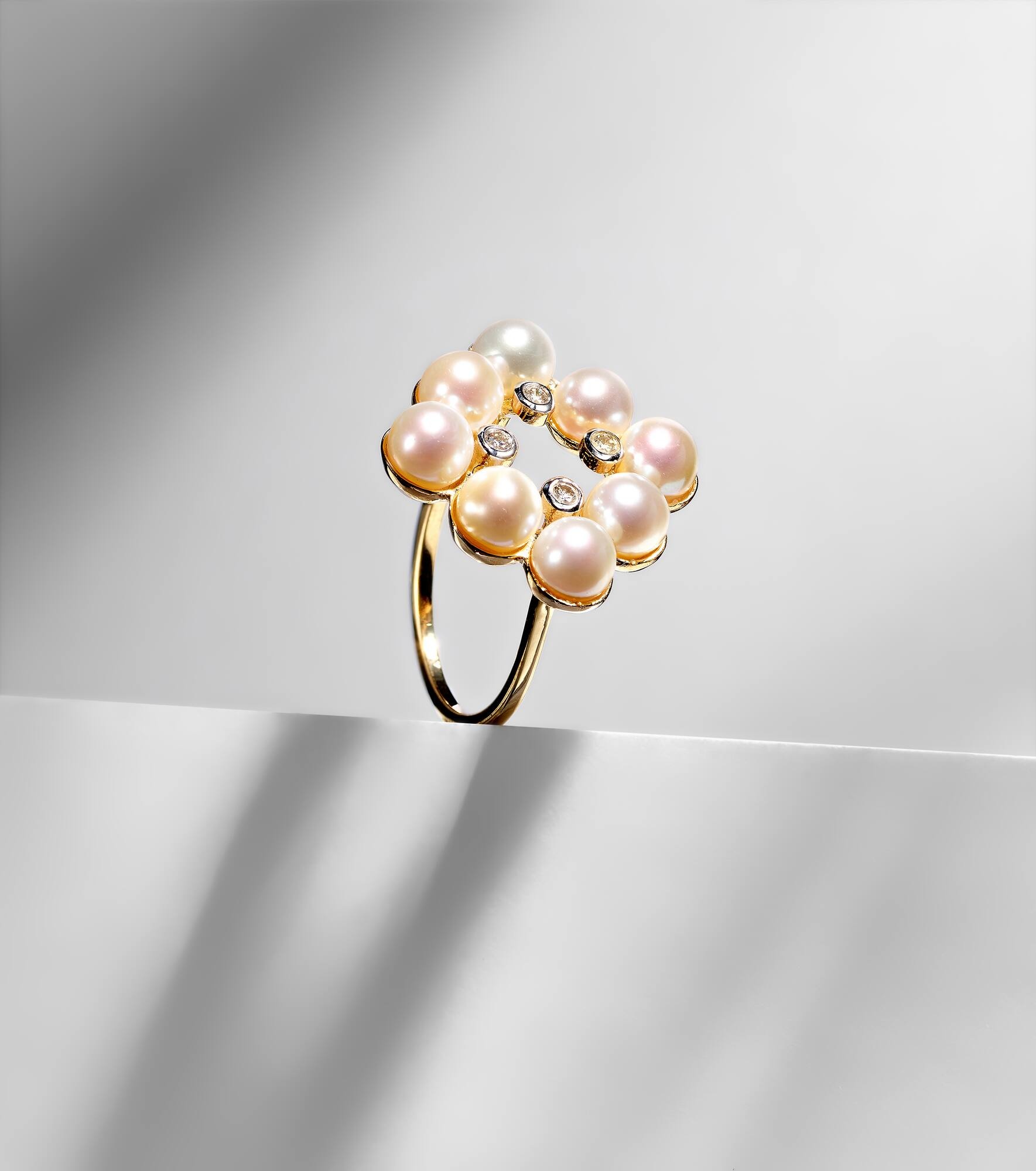 Cluster 14kt gold ring with pearls and diamonds - 5