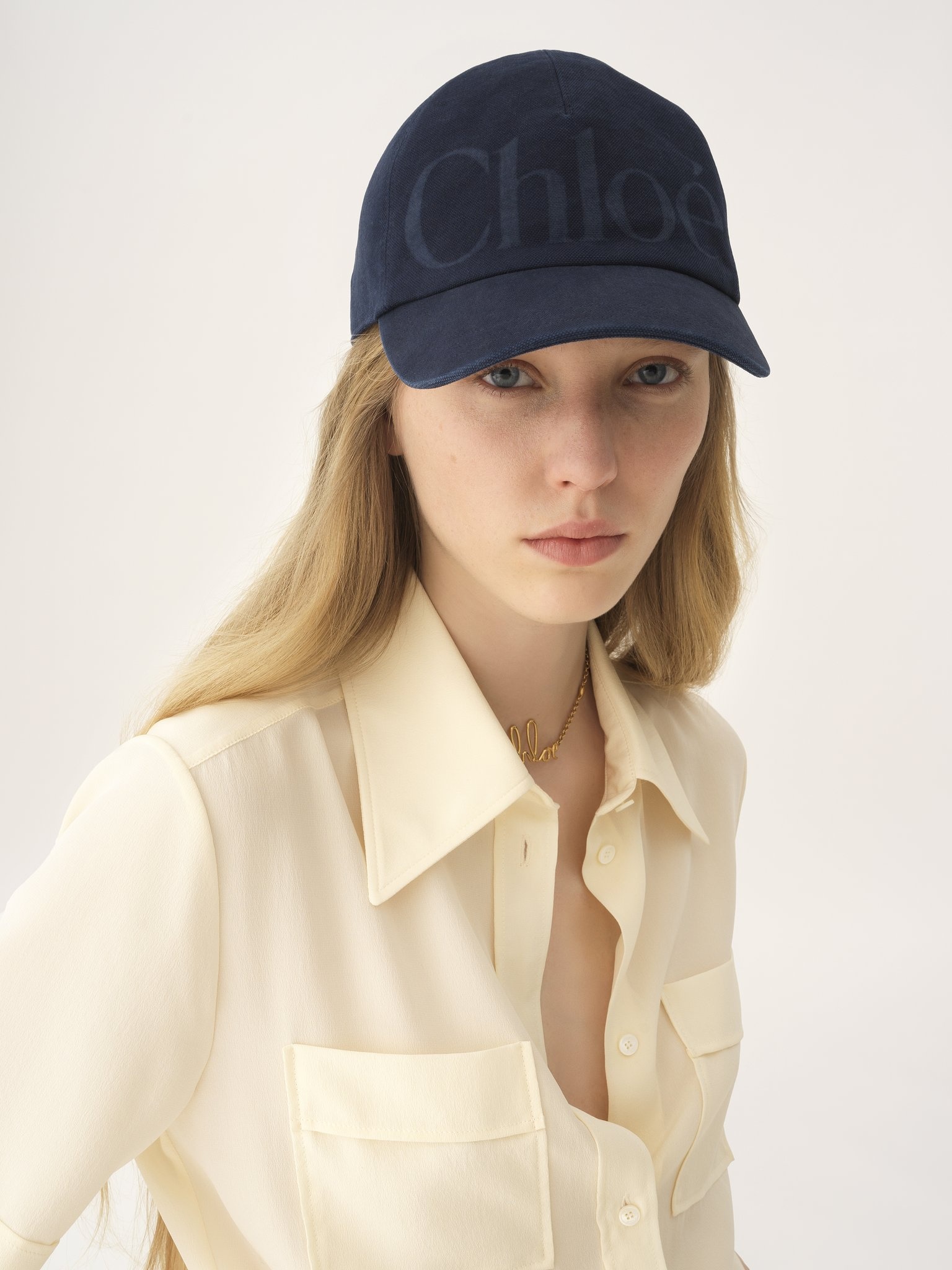 THE CHLOÉ ESSENTIALS CAP IN WASHED COTTON - 2