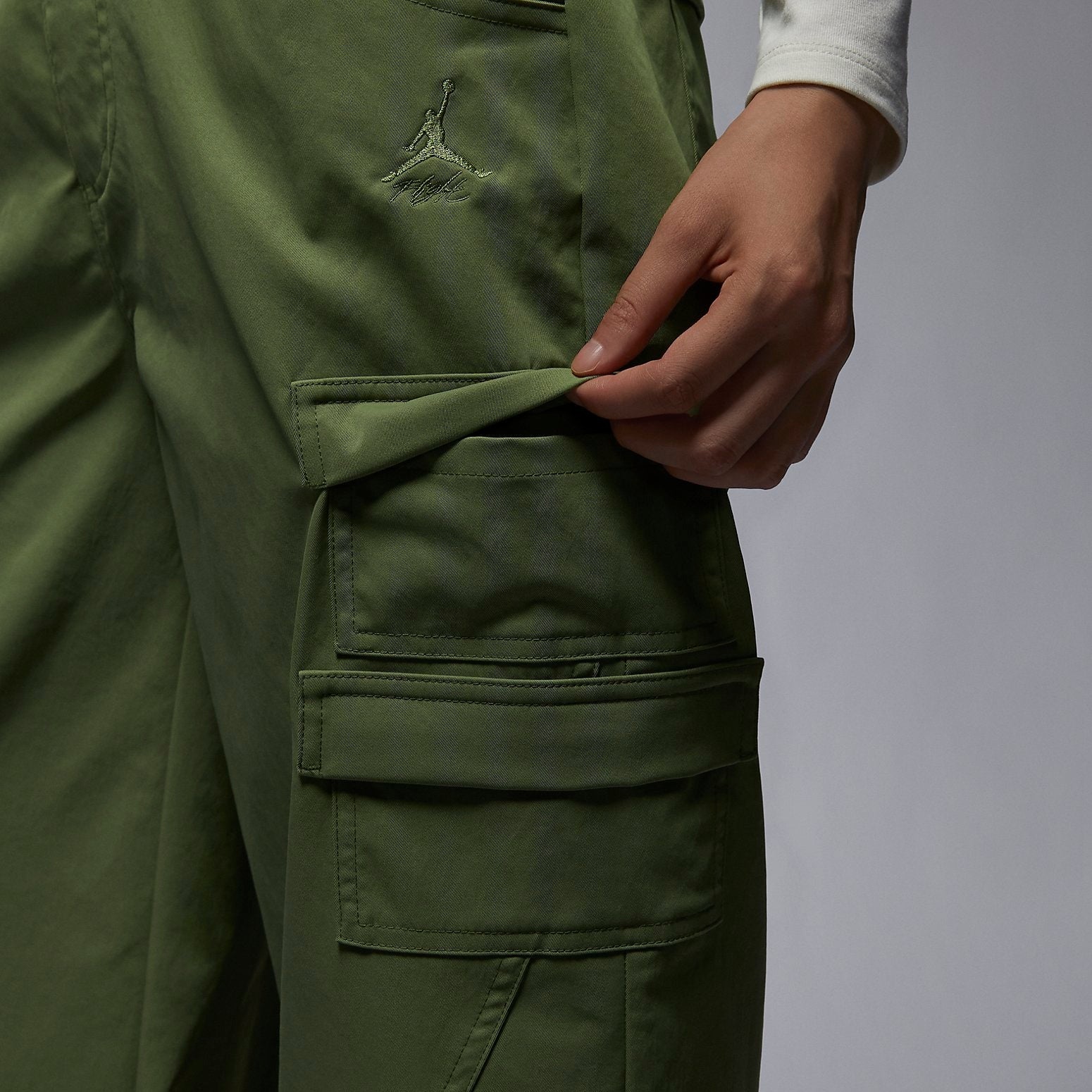 (WMNS) Air Jordan Women Heavy Weight Chicago Pants Asia Sizing 'Olive' FD7216-340 - 5