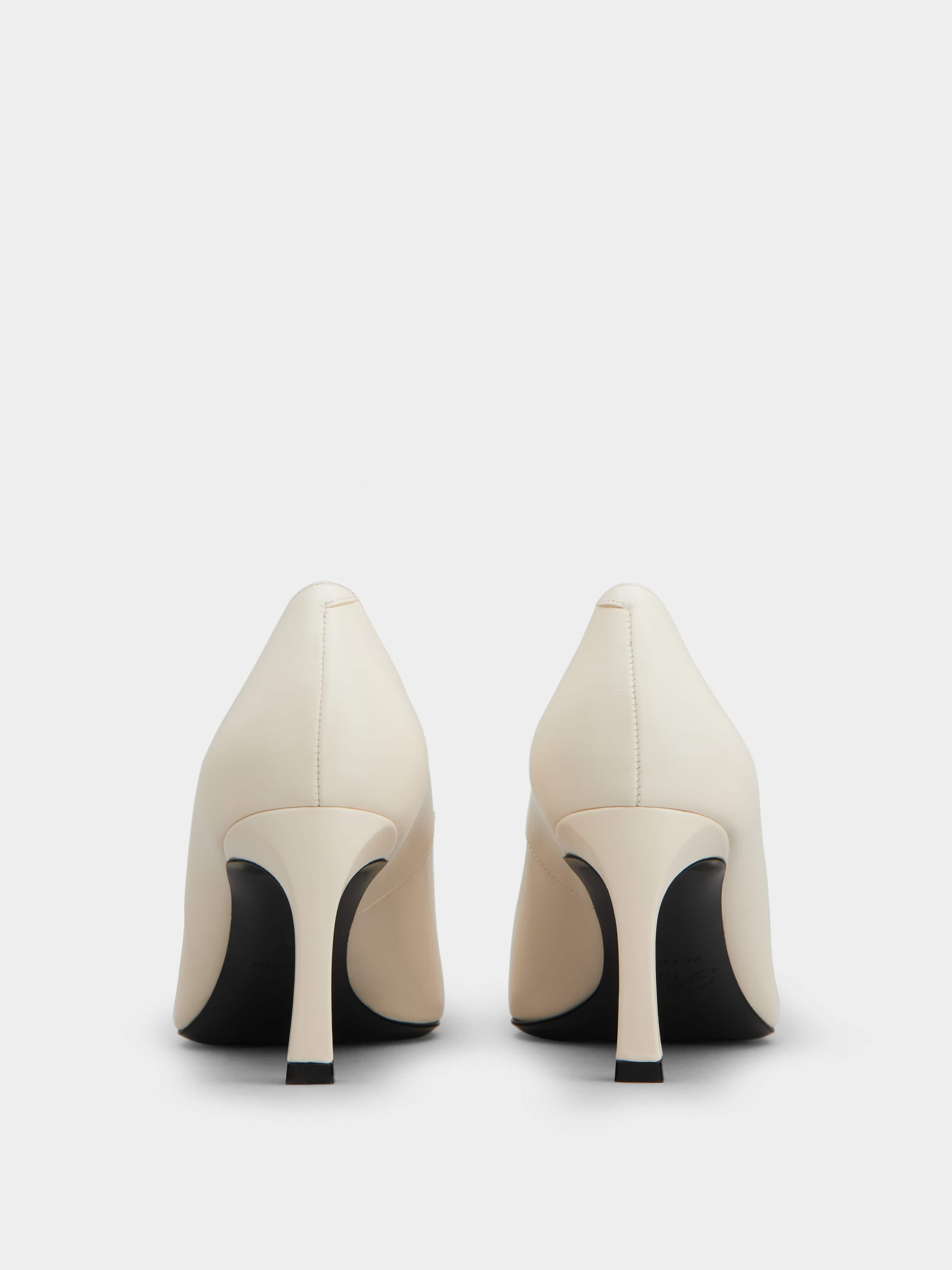 Trompette Metal Buckle Pumps in Leather - 5