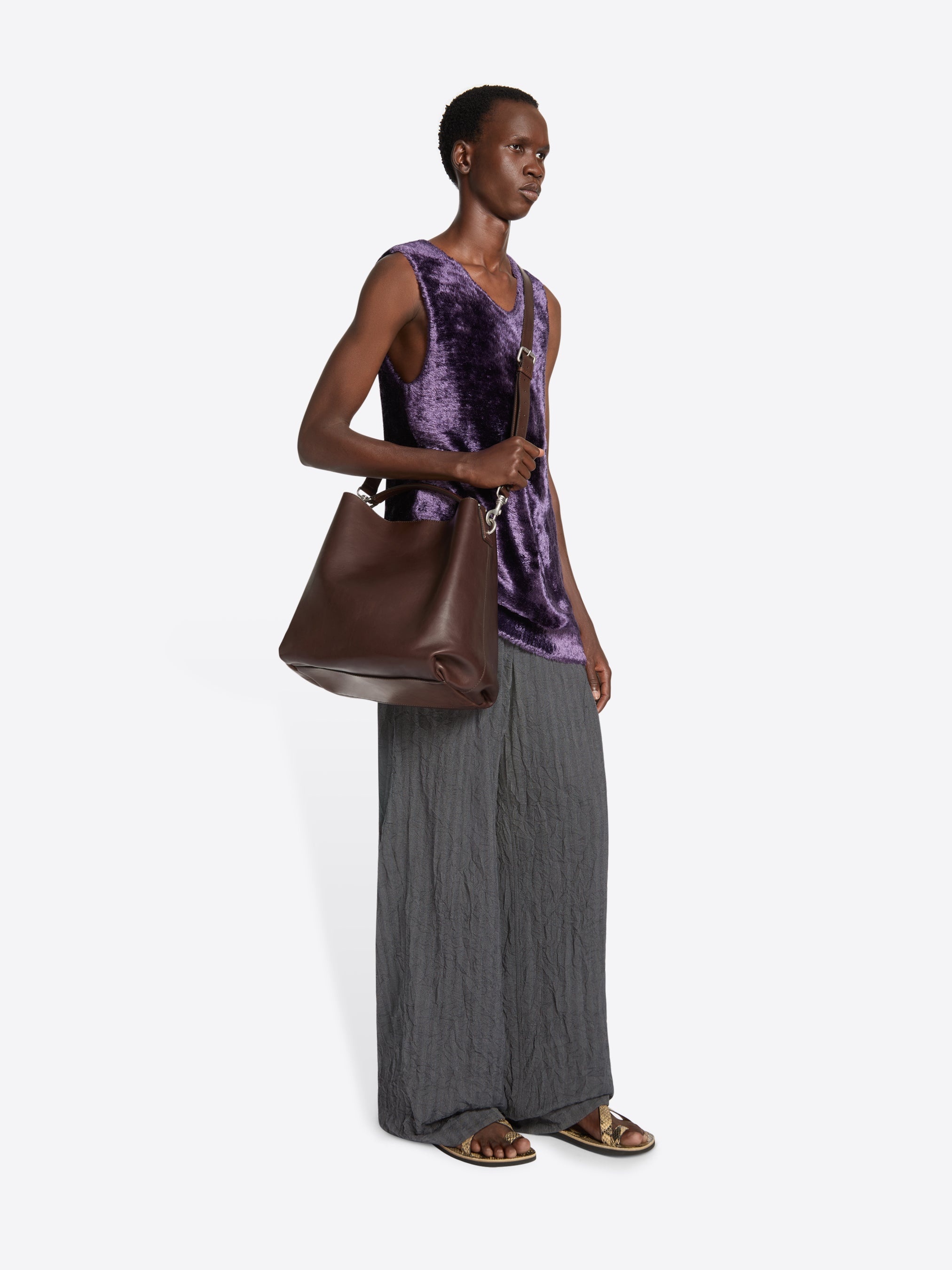 LEATHER BUCKET BAG - 7
