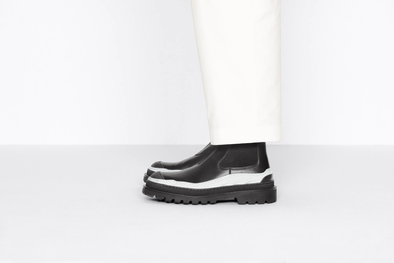 DIOR AND SACAI Chelsea Boot 8