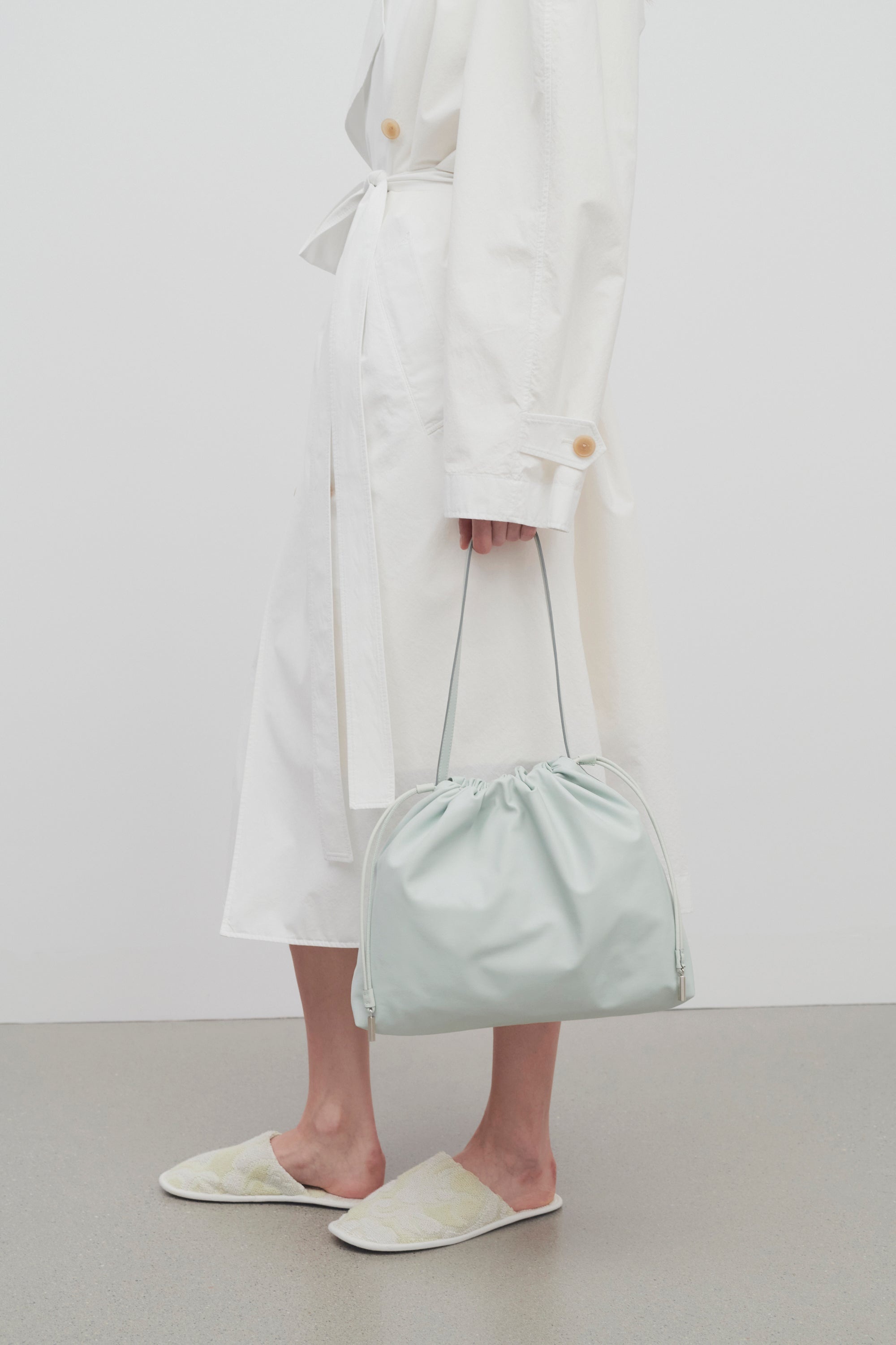 Angy Shoulder Bag in Leather - 4