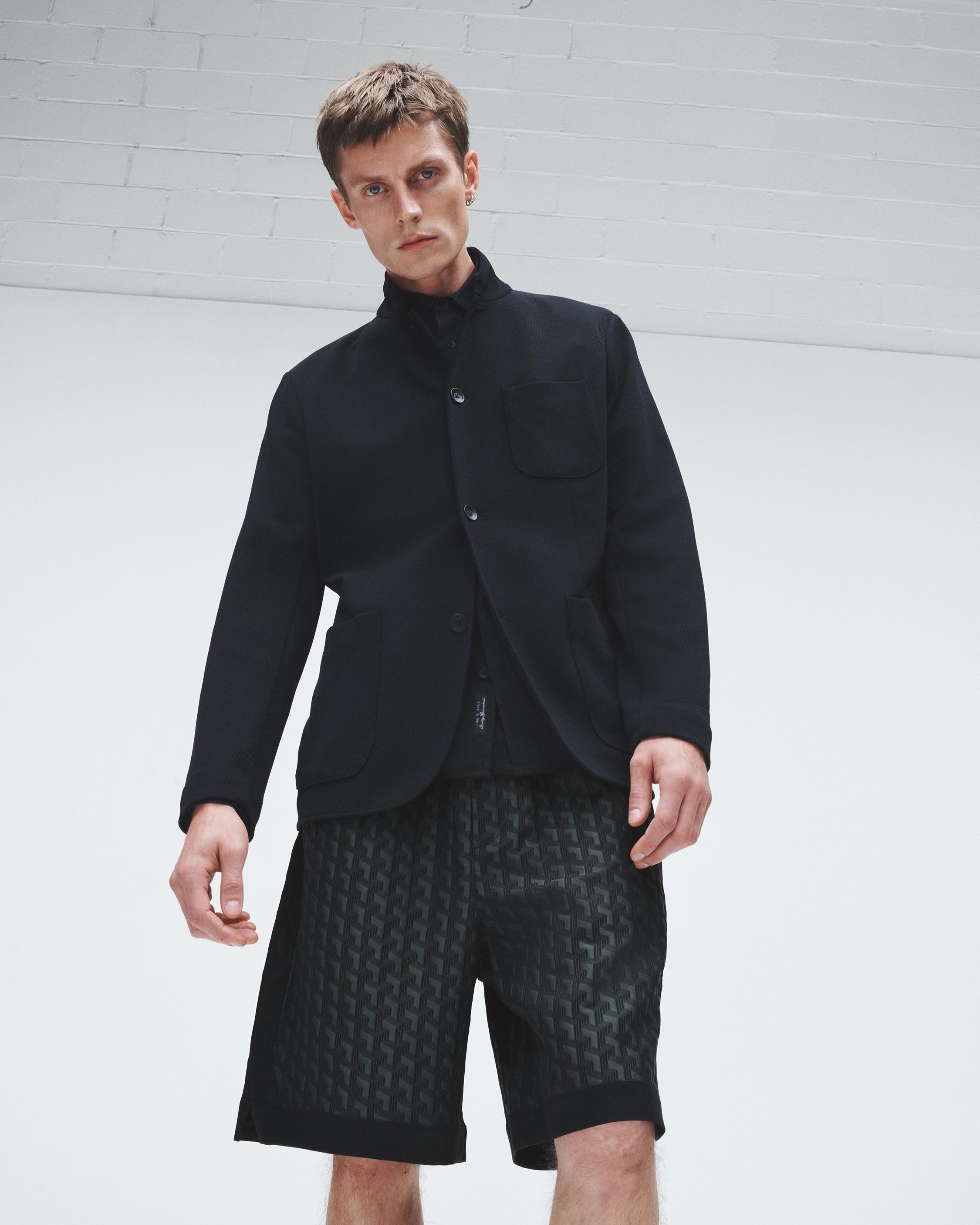 Irving Jacquard Short
Relaxed Fit - 6