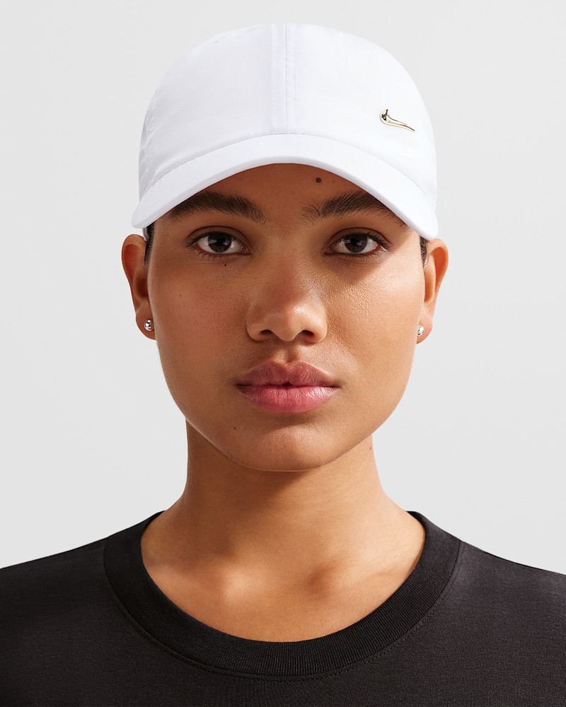 Nike Dri-FIT Club Unstructured Metal Swoosh Cap 3