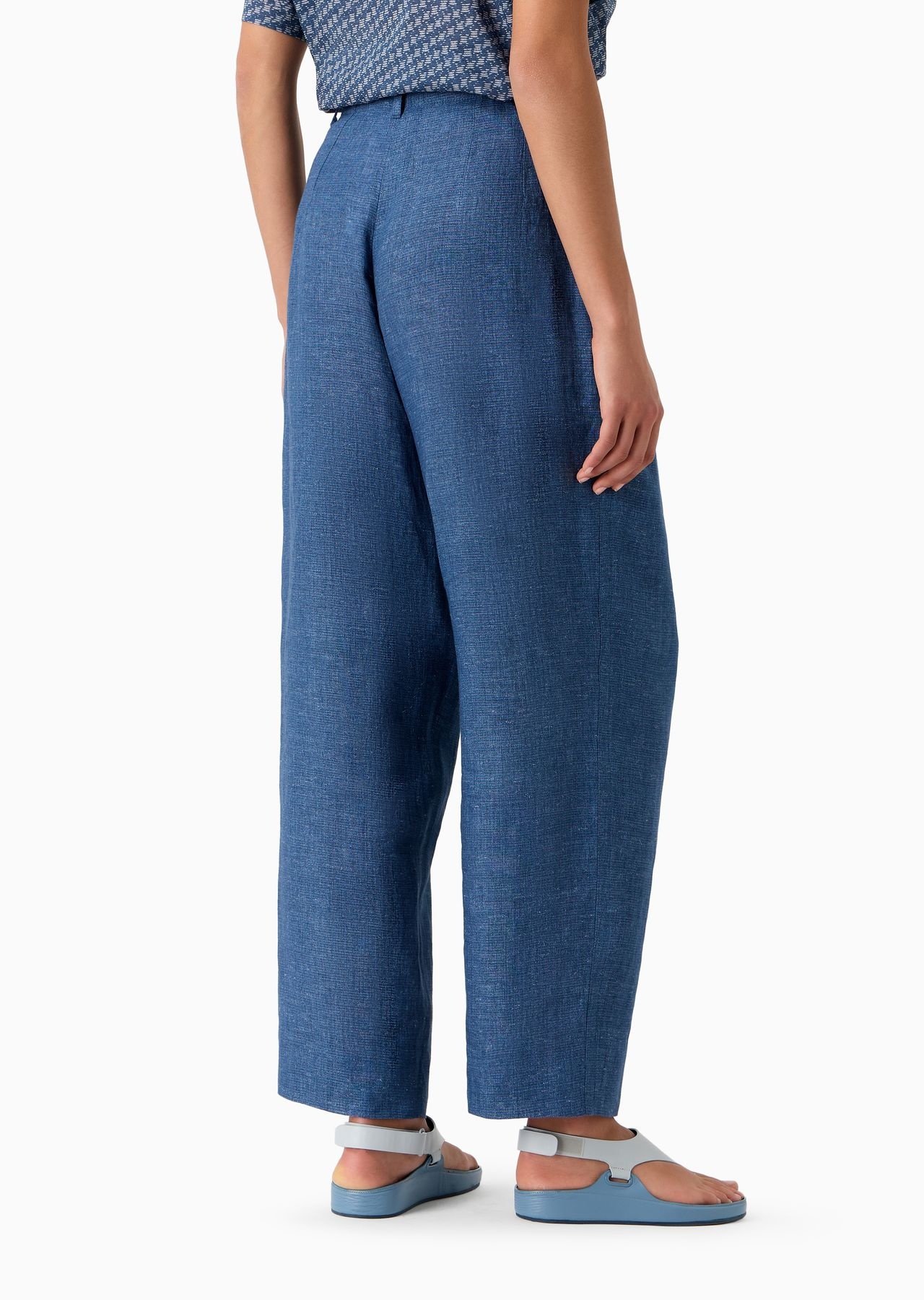 Icon ovel-leg trousers with pleats in washed linen - 3