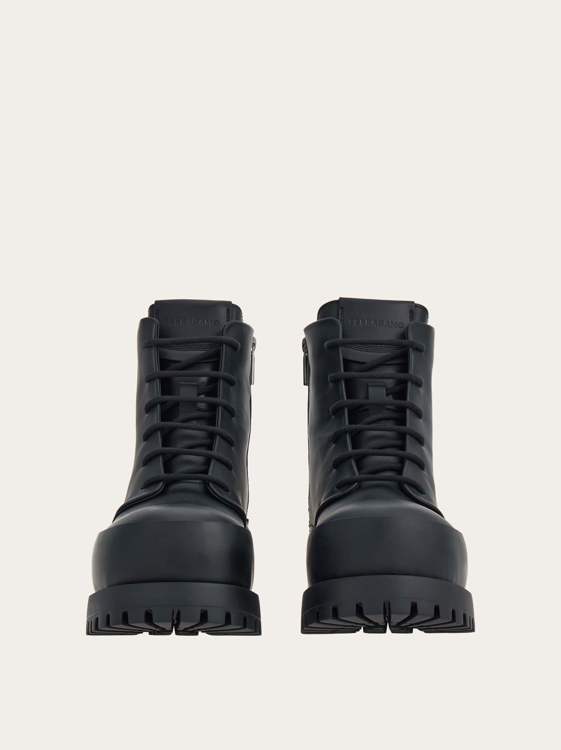 Combat boot with rounded toe - 2