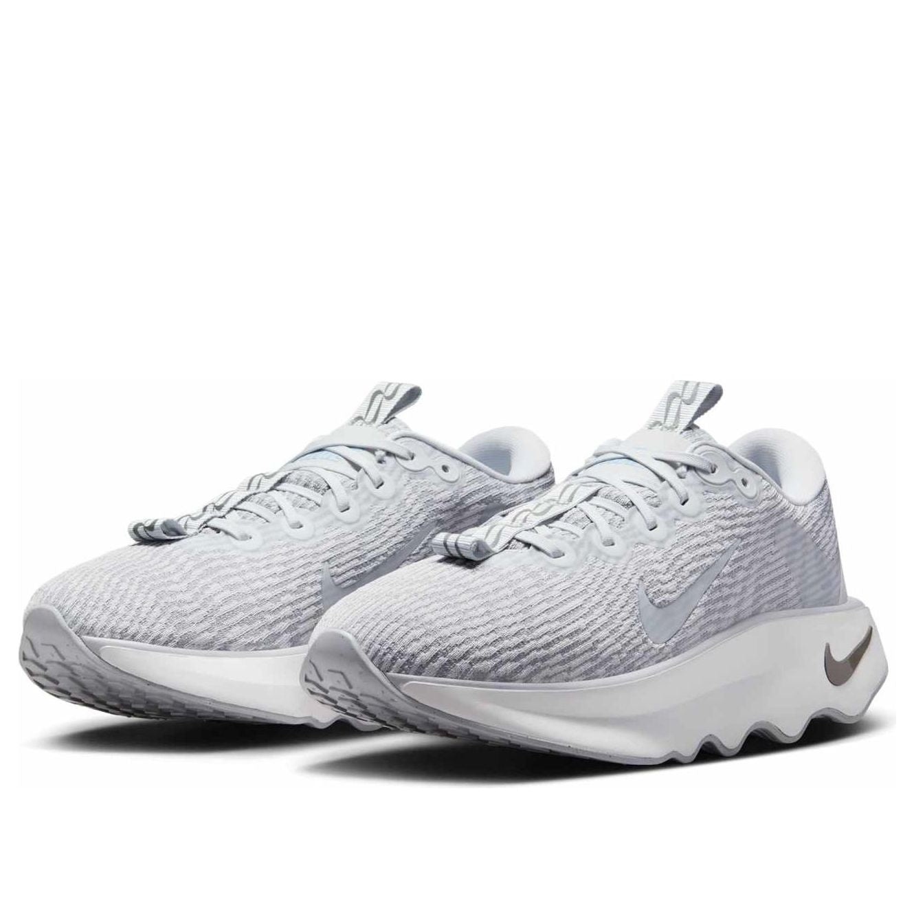 (WMNS) Nike Motiva 'Photon Dust Light Smoke Grey Metallic Pewter' DV1238-010 - 3