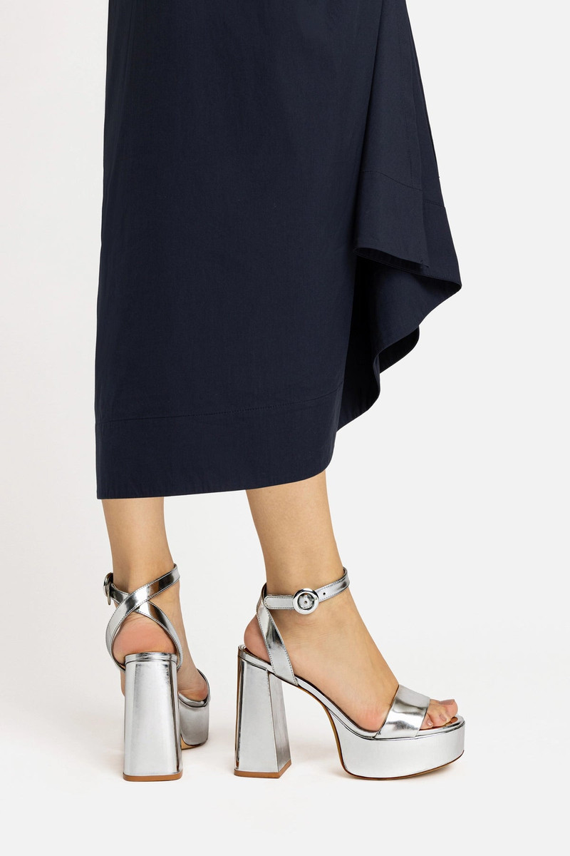 Larroudé Dolly Sandal In Silver Specchio outlook