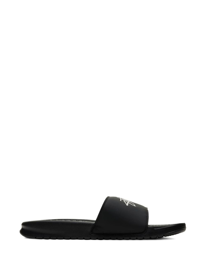 Nike Benassi slides outlook