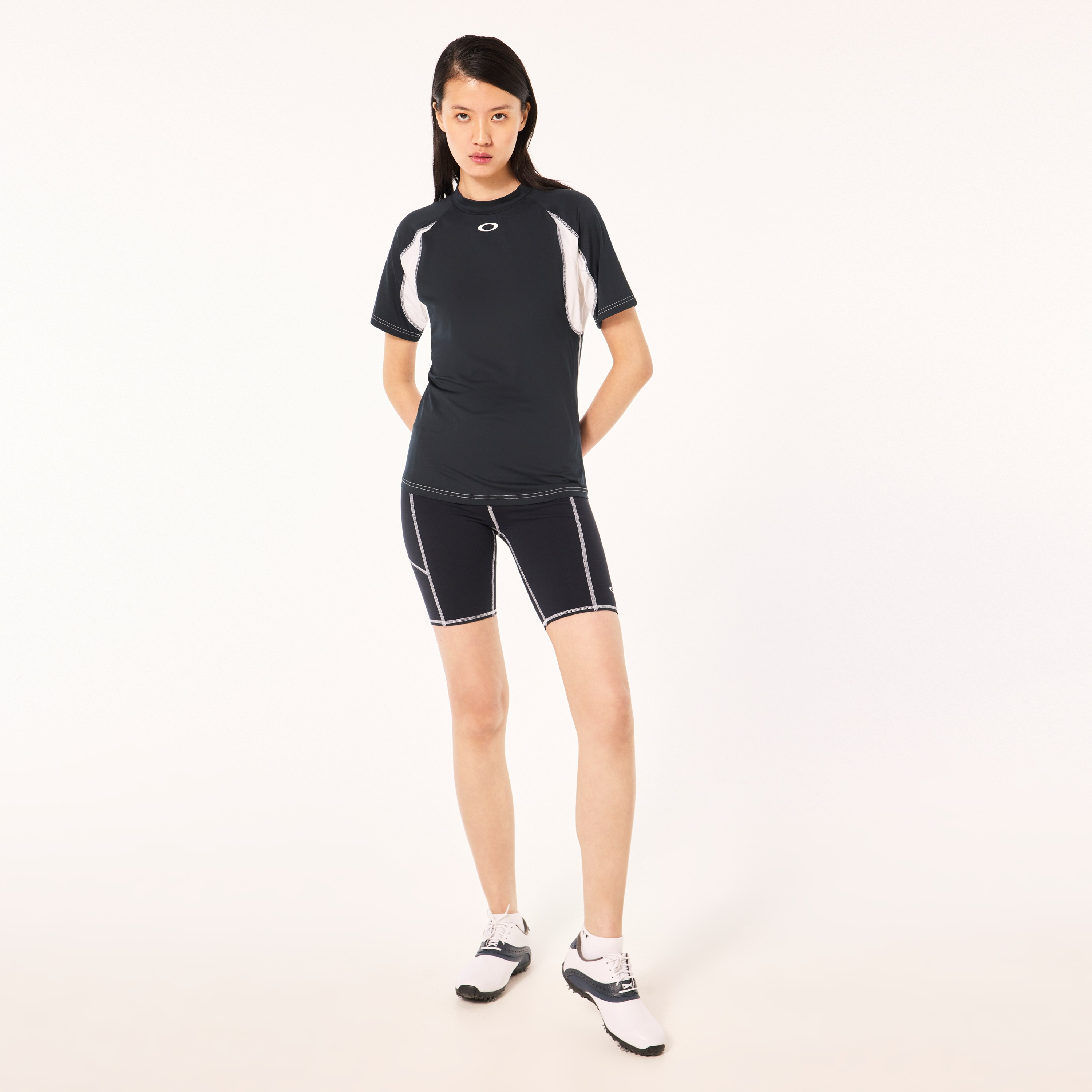 Oakley Woman Tech Mock - 9