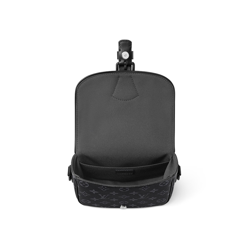 Louis Vuitton Montsouris Messenger PM outlook