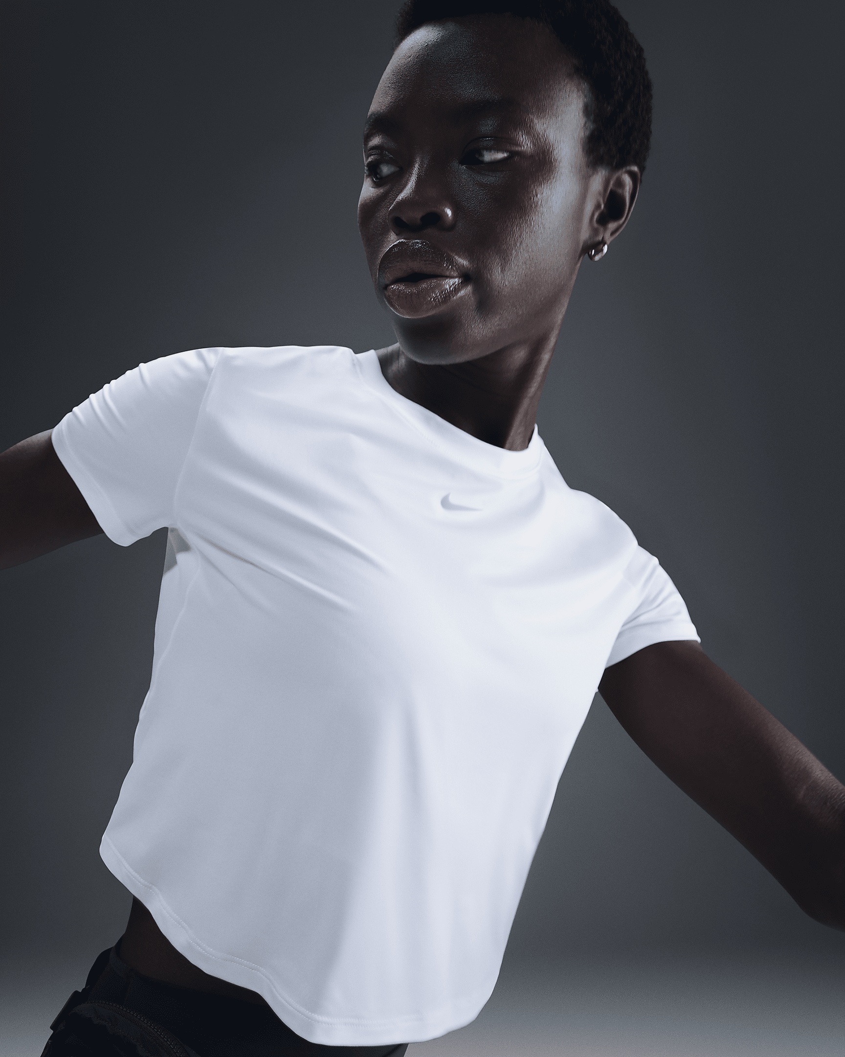 Nike One Classic Women's Dri-FIT Short-Sleeve Cropped Top - 2