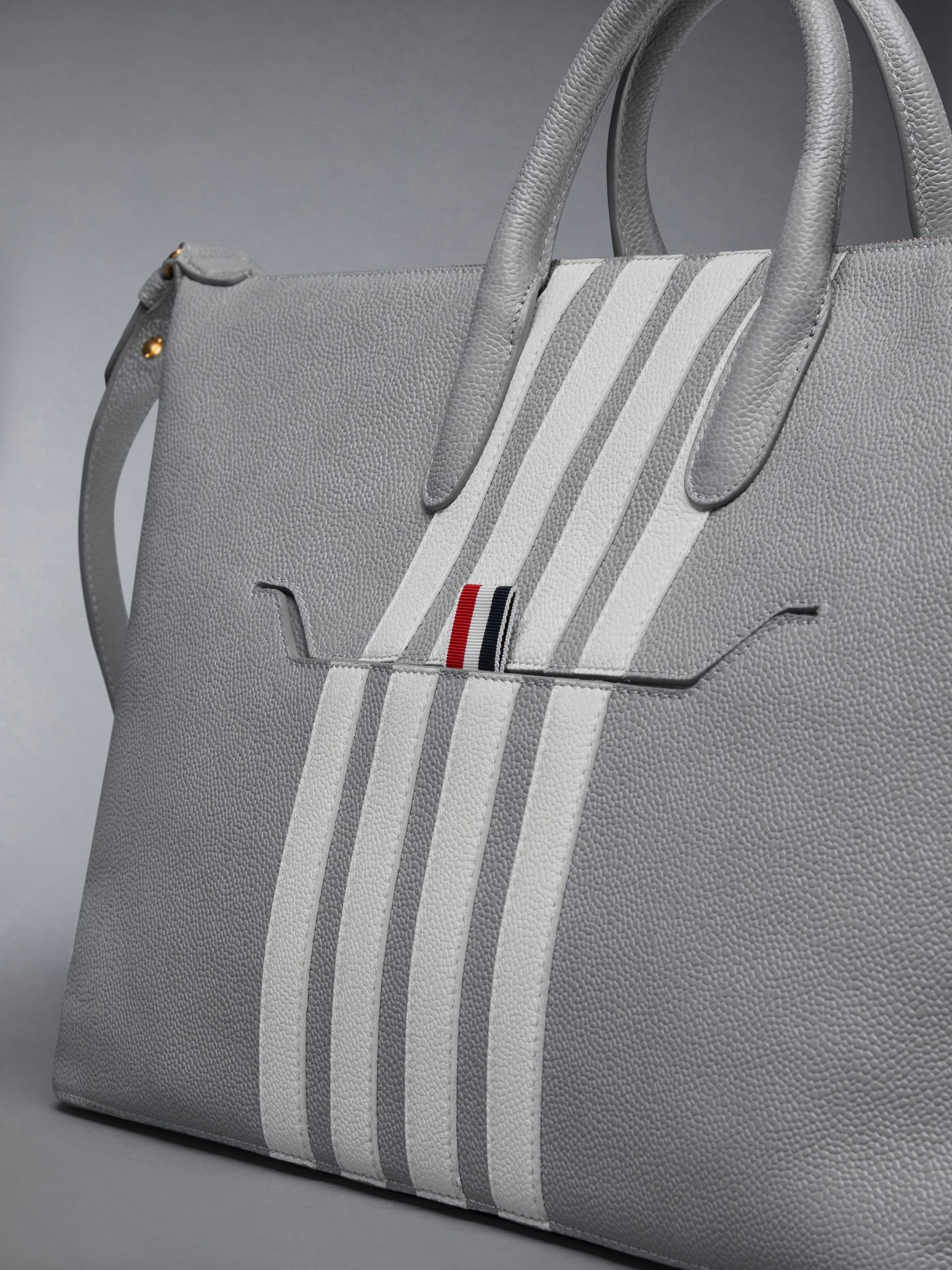 Pebble Grain 4-Bar Medium Duffle - 6