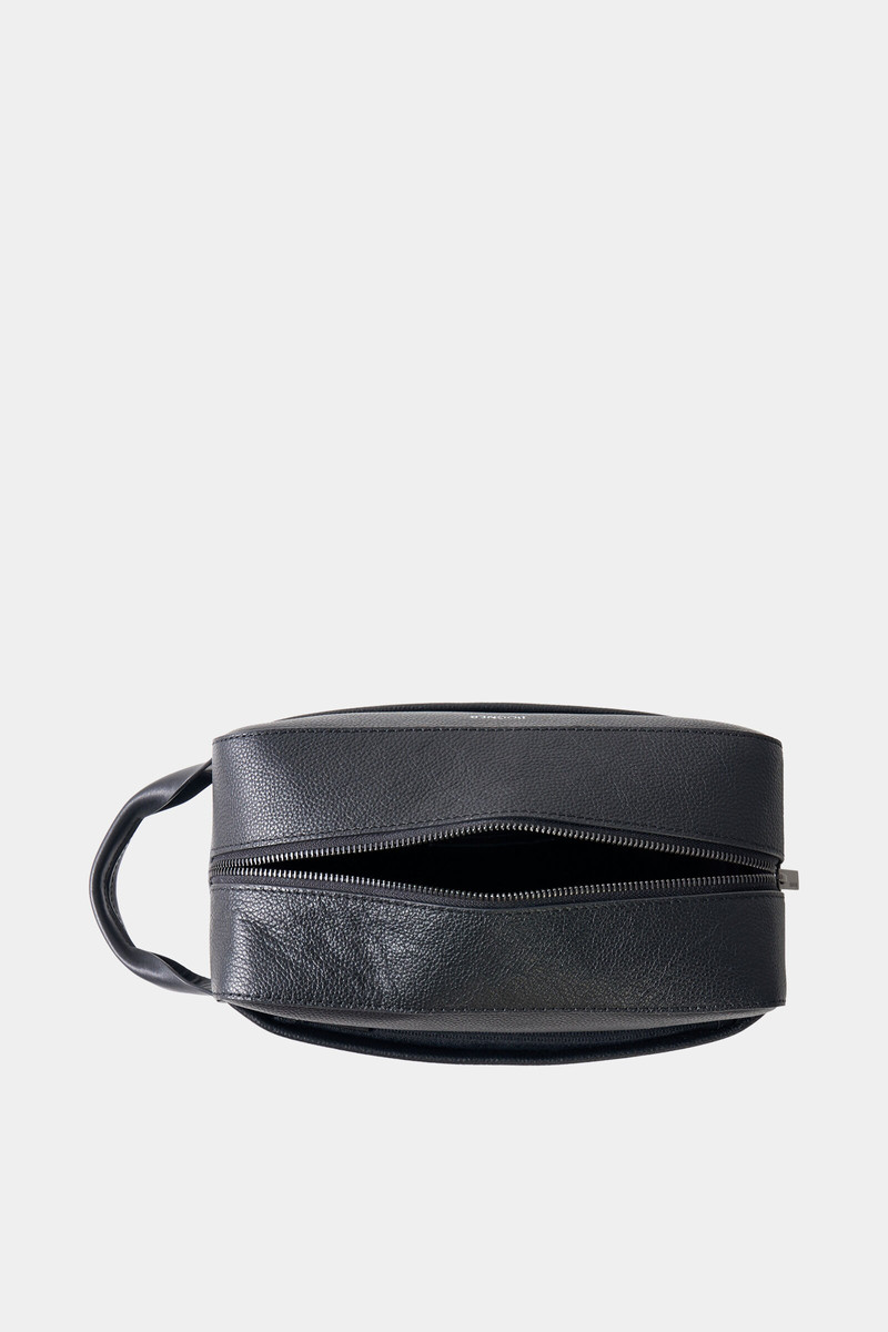Kiroro Jona toiletry bag in Black 4