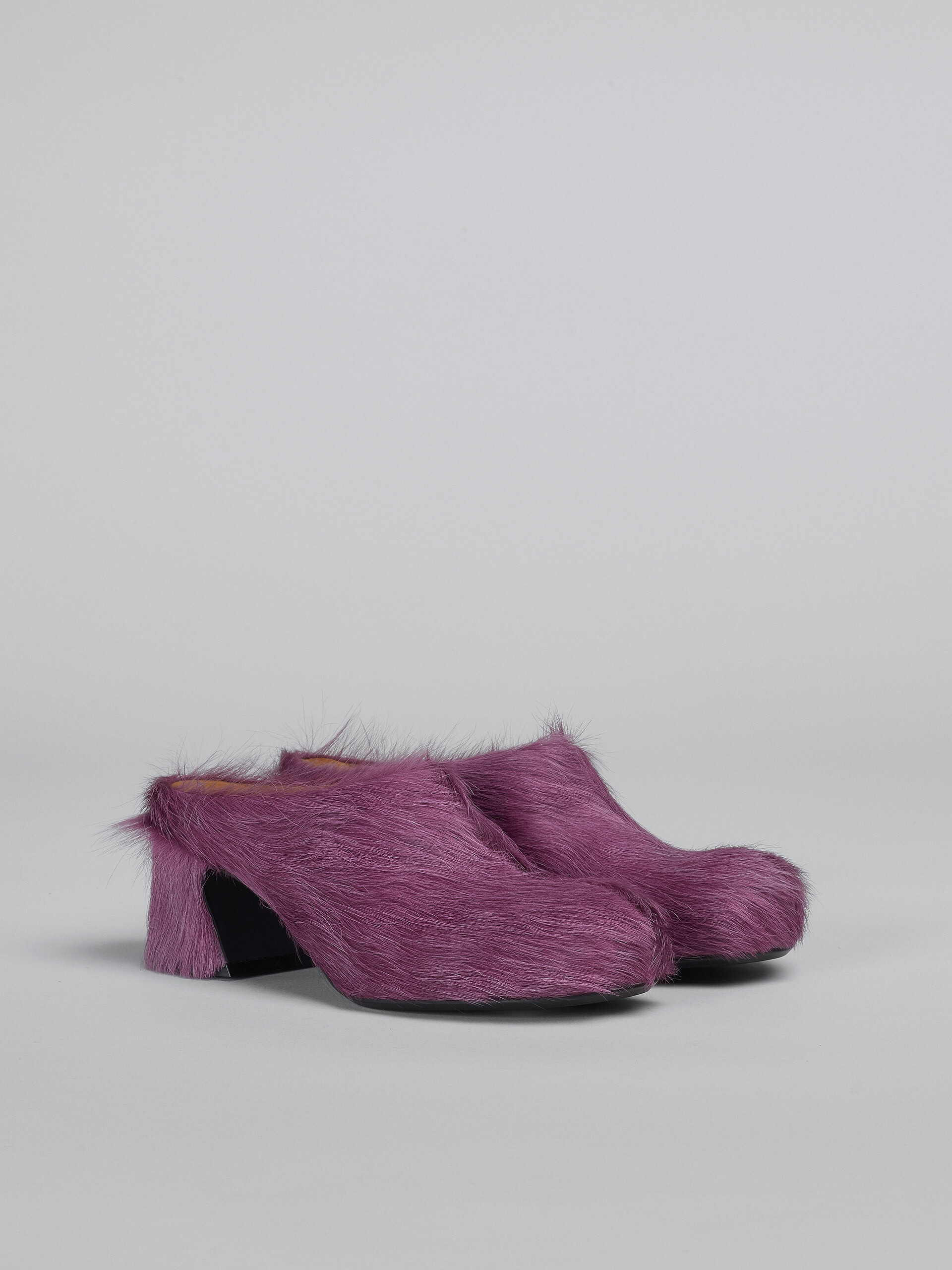 PINK LONG HAIR CALFSKIN FUSSBETT CLOG - 2