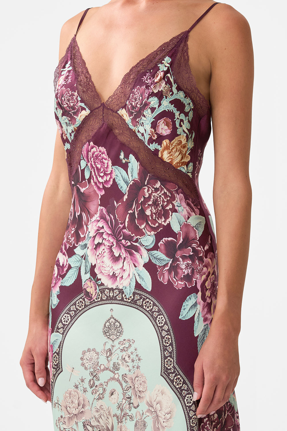 V-NECK LONG BIAS SLIP DRESS WITH TRAIN - 4